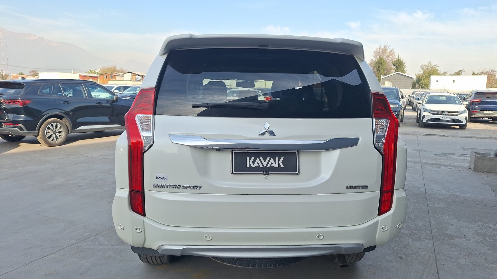 Mitsubishi Montero Sport 2017 - Foto 3 de 17