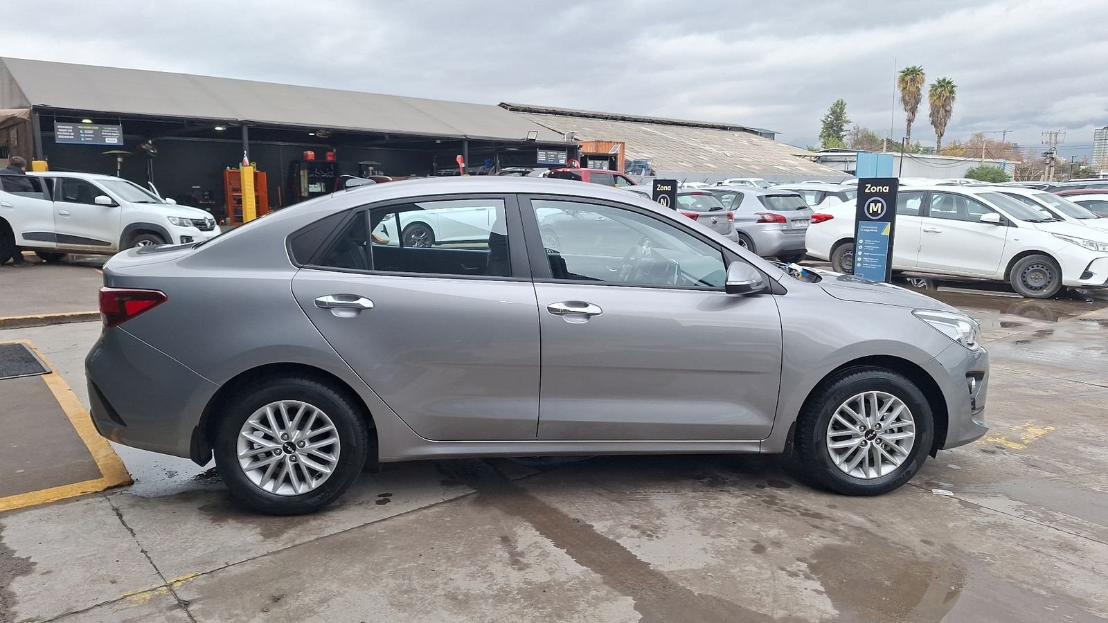 Kia RIO 4 2023 - Imagen 5 de 15
