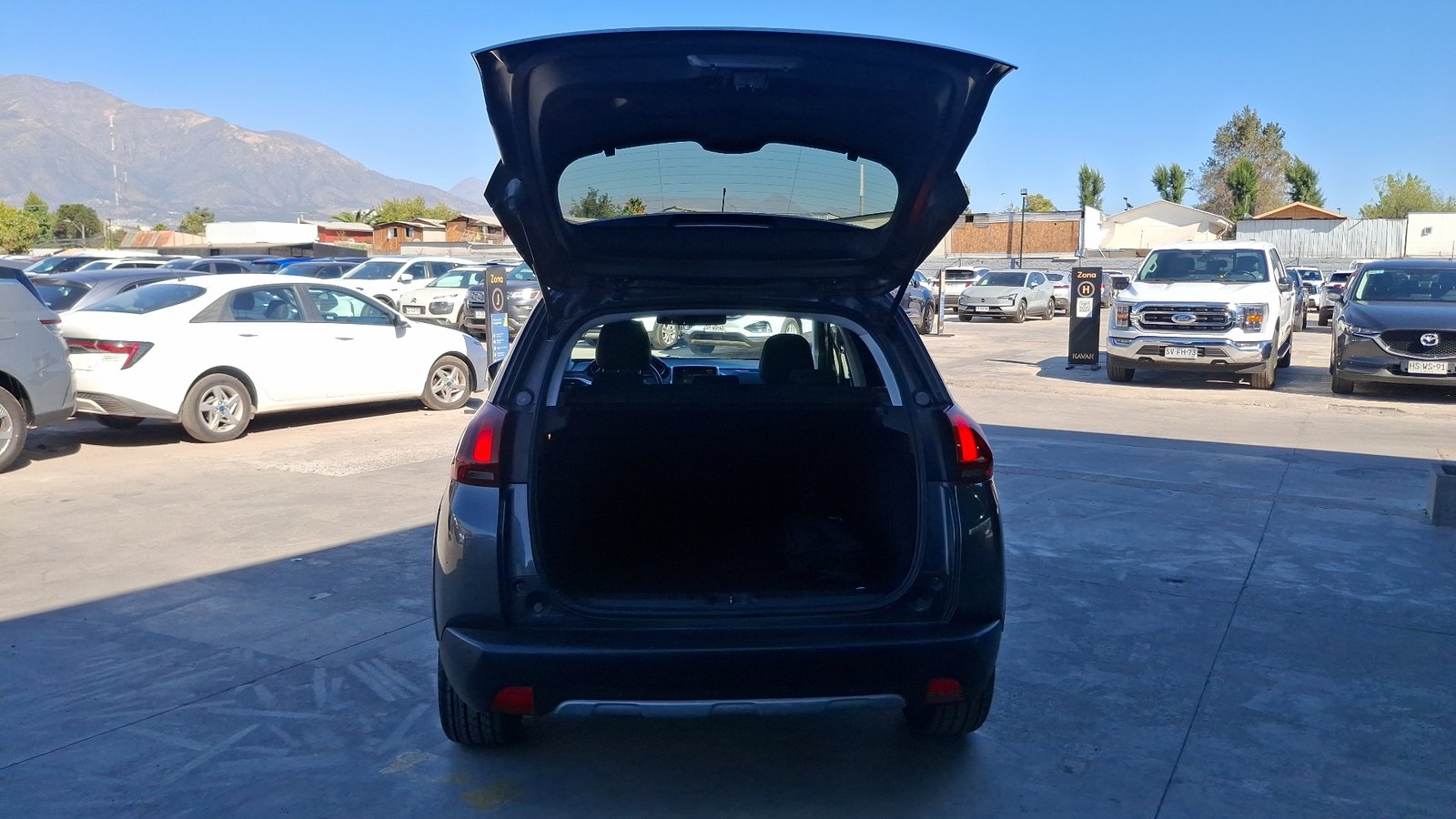 Peugeot 2008 2020 - Imagen 6 de 18