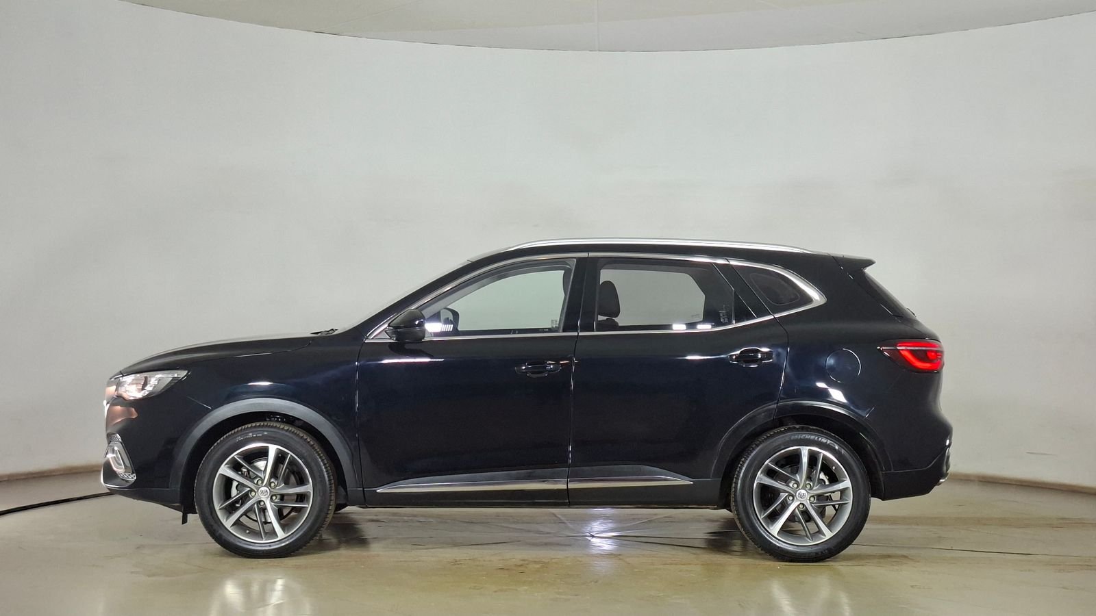 MG Hs 2022 - Imagen 7 de 18