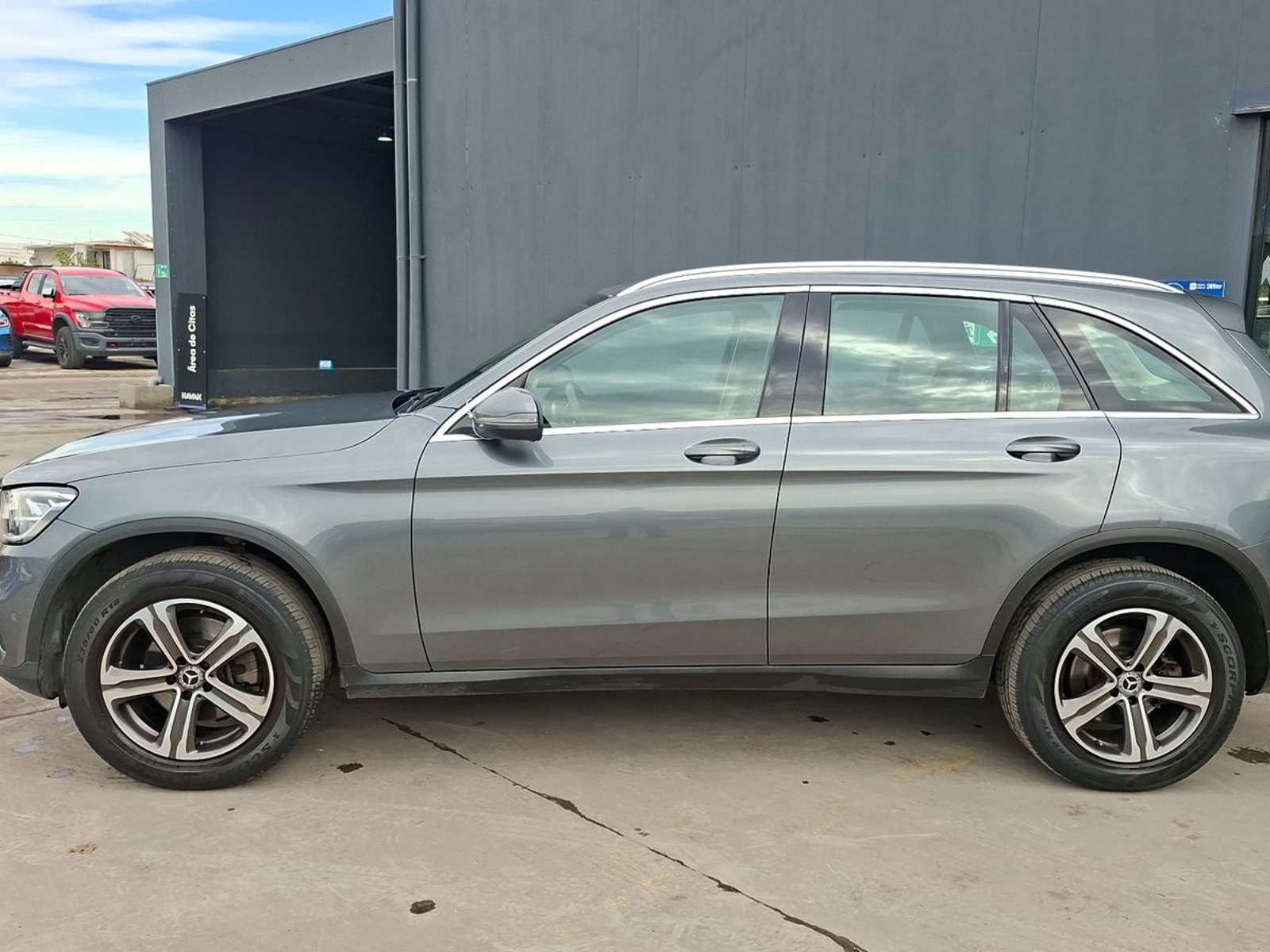 Mercedes-Benz Clase GLC 2022 - Foto 2 de 15