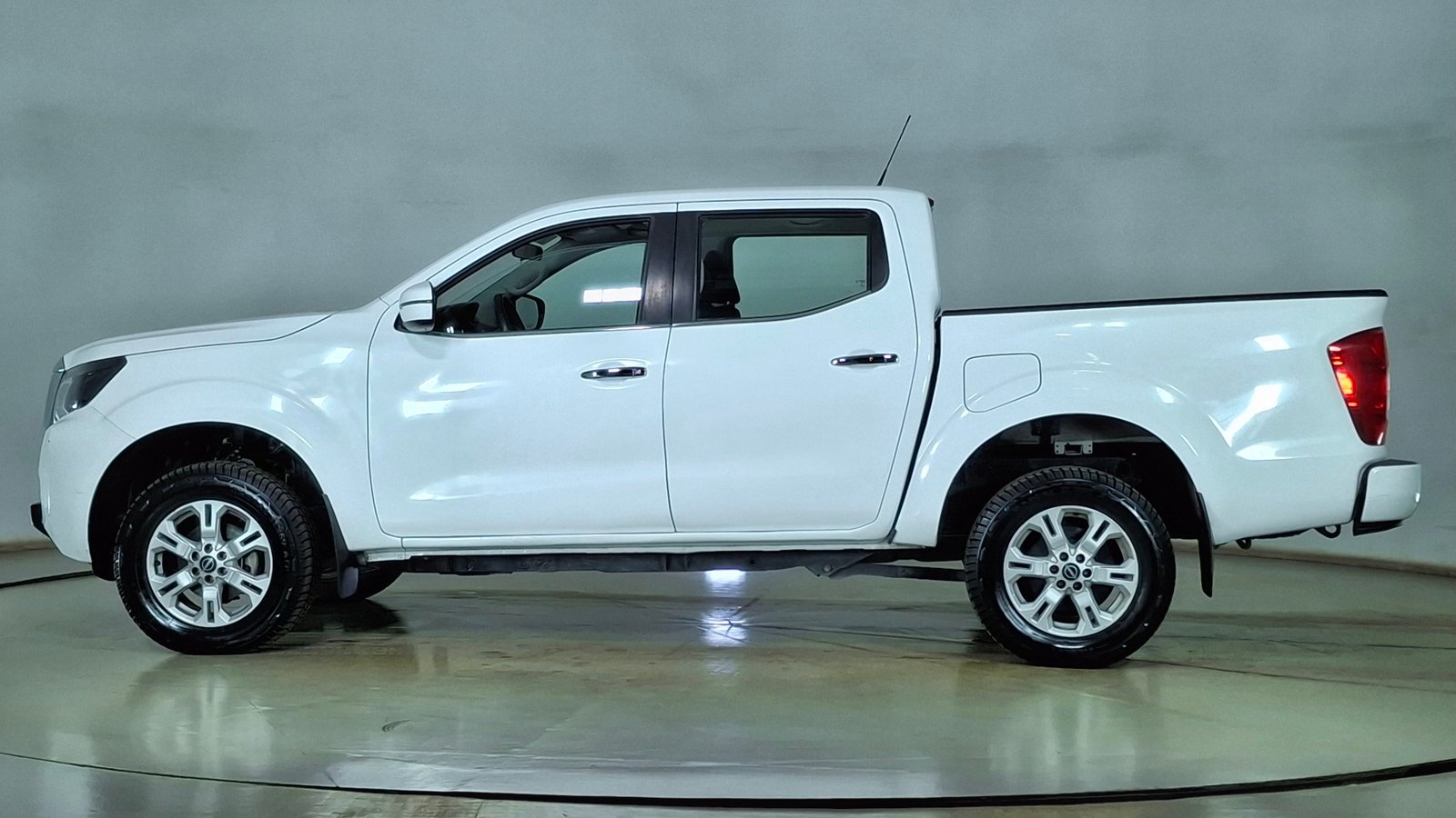 Nissan Navara 2023 - Imagen 7 de 16