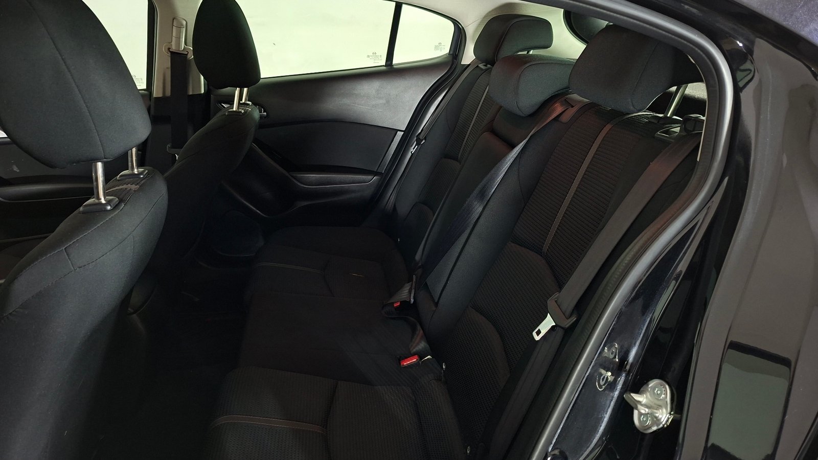 Mazda Mazda 3 2019 - Imagen 15 de 17