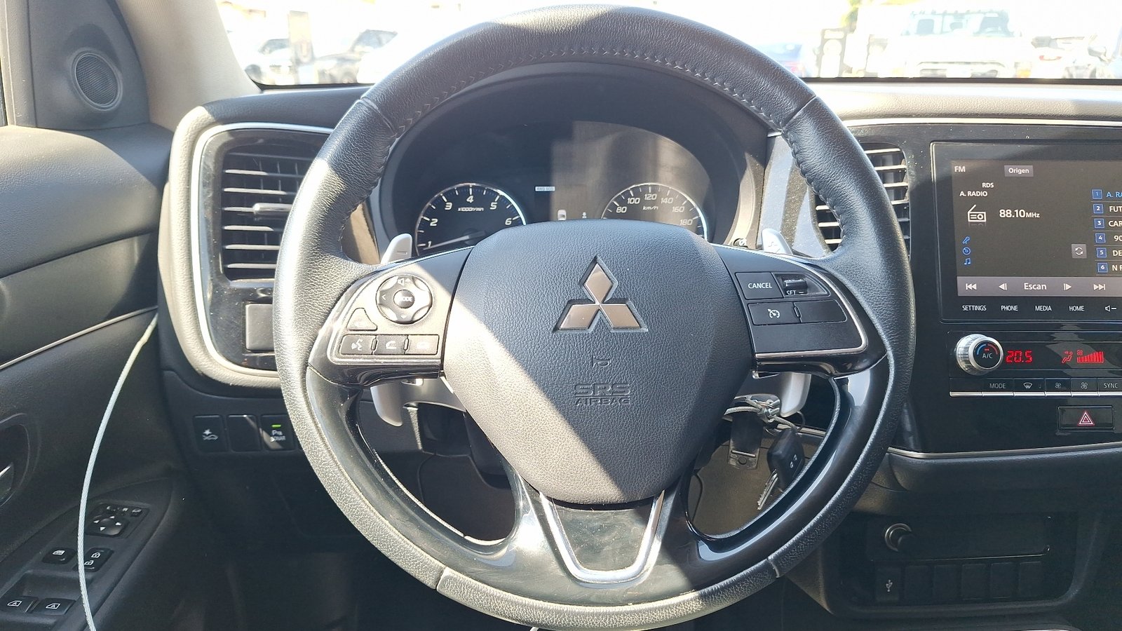 Mitsubishi Outlander 2022 - Imagen 8 de 15