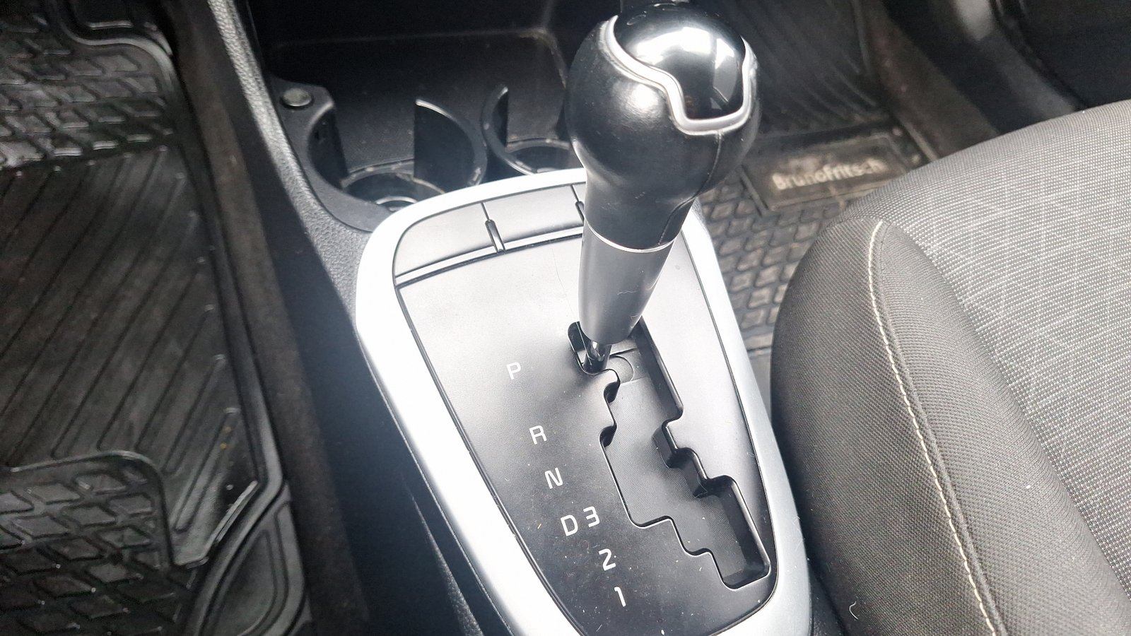 Kia MORNING 2018 - Imagen 10 de 13