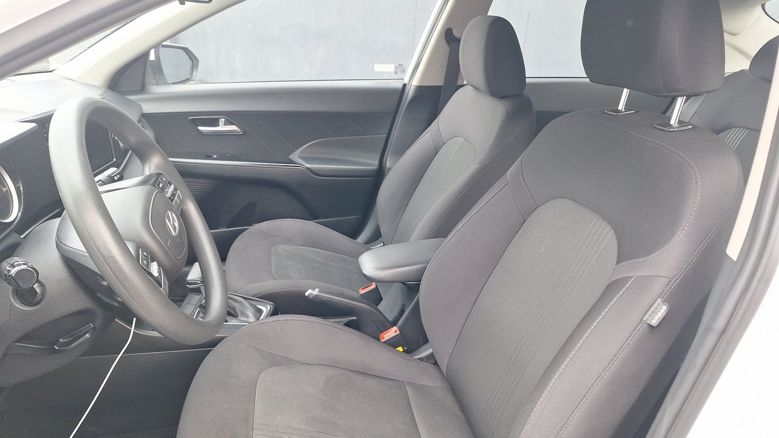 Hyundai Accent 2025 - Imagen 14 de 15
