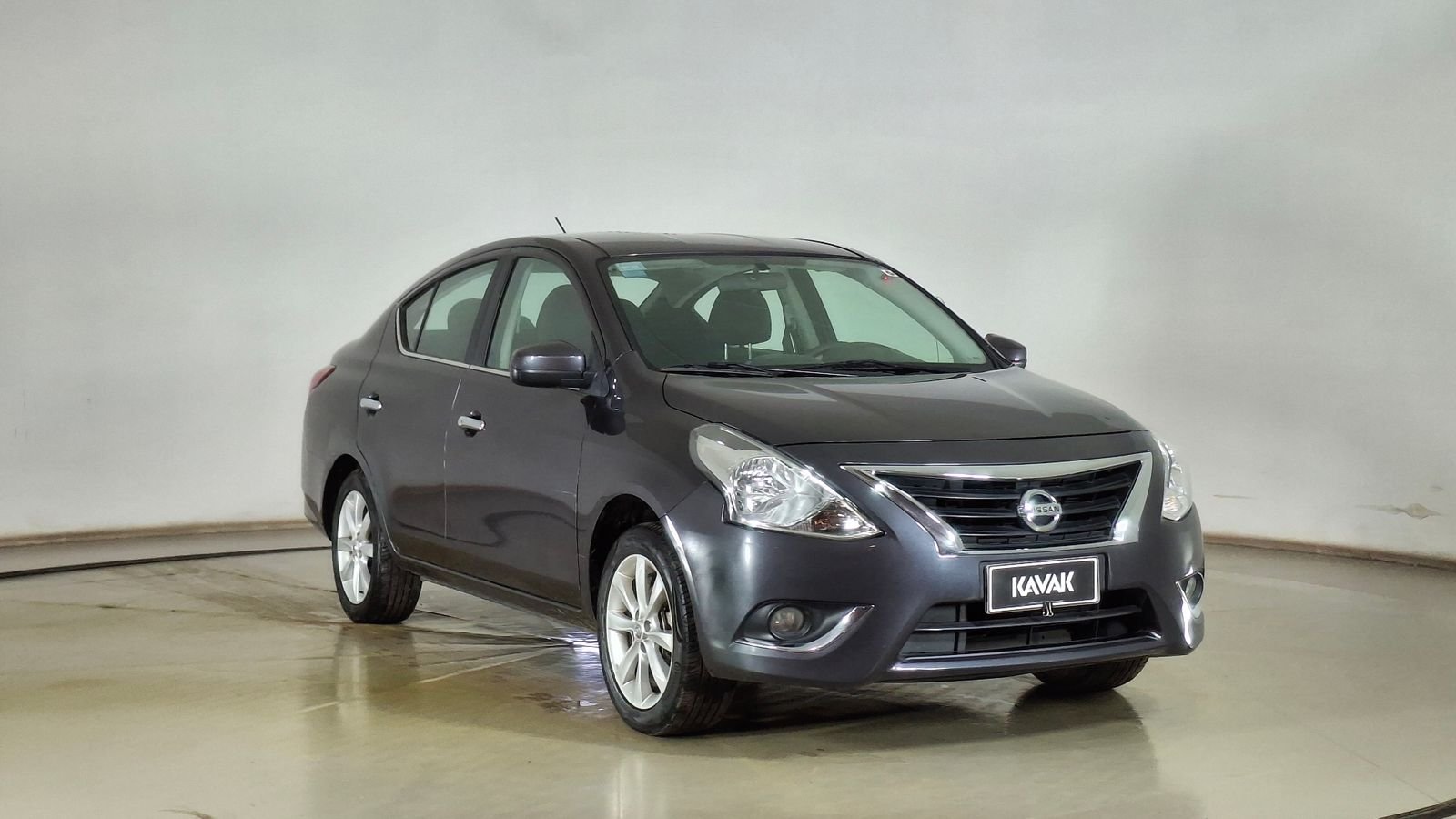 Nissan Versa 2018 - Imagen 3 de 16