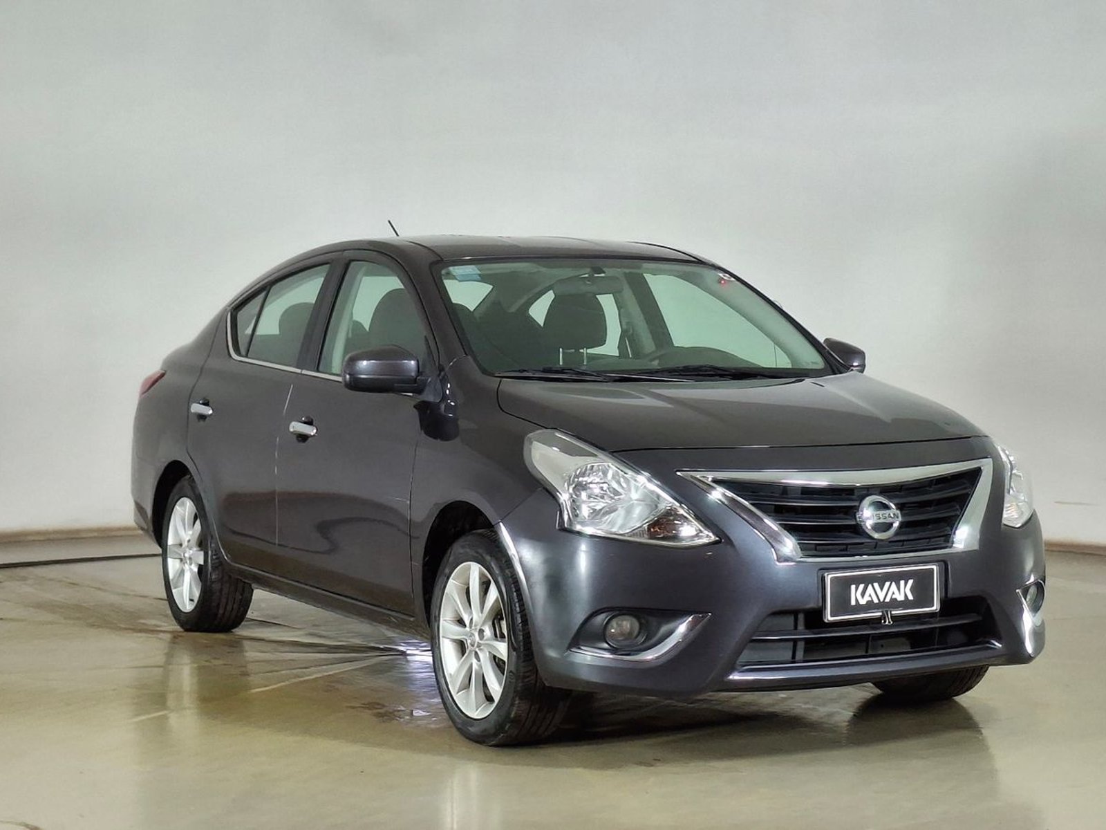 Nissan Versa 2018 - Foto 3 de 16