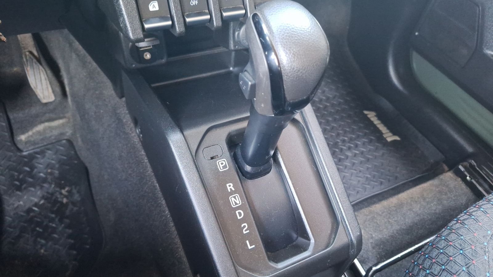 Suzuki Jimny 2020 - Imagen 11 de 15