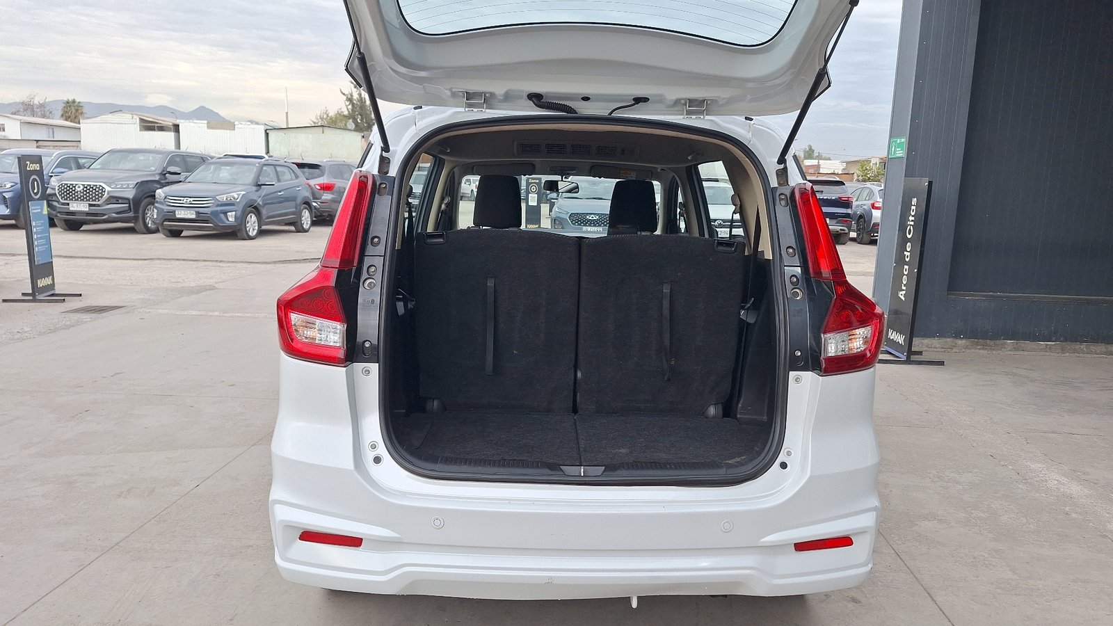 Suzuki Ertiga 2020 - Foto 4 de 16