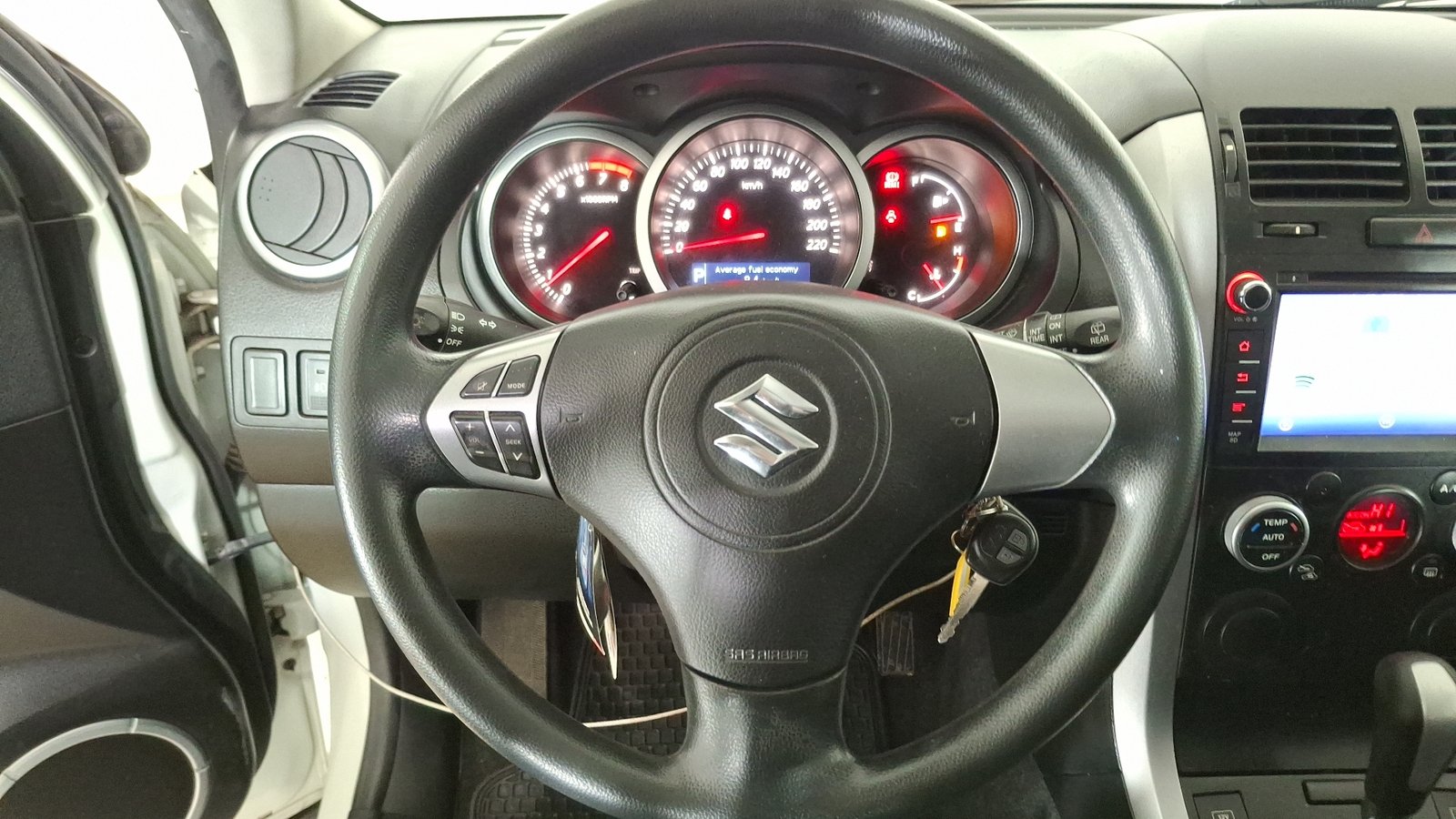 Suzuki GrandNomade 2019 - Imagen 8 de 16