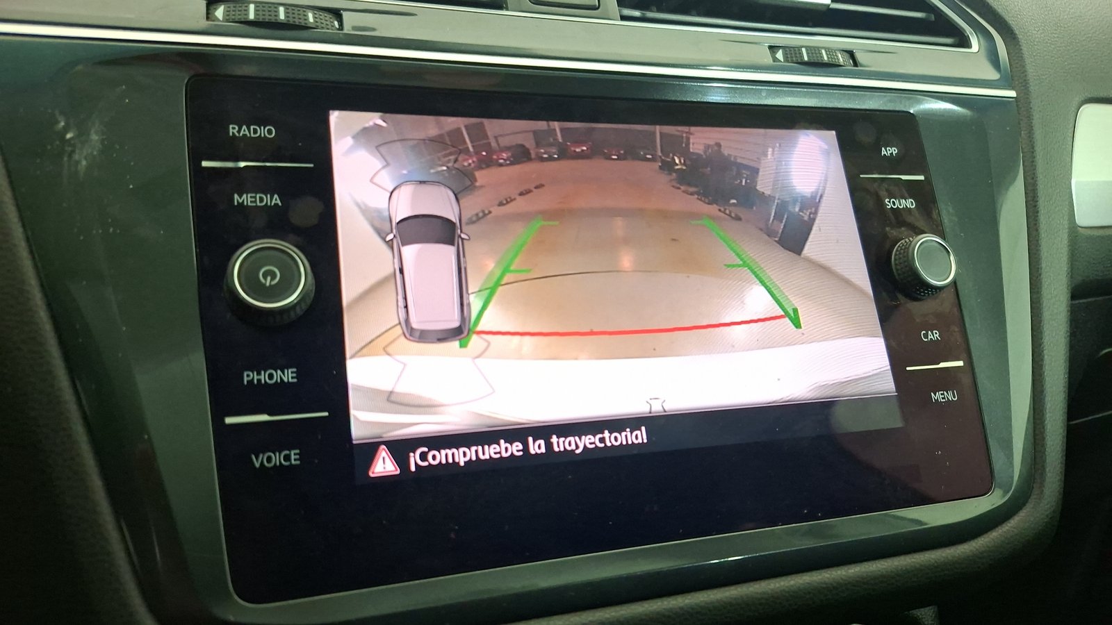 Volkswagen Tiguan 2020 - Imagen 12 de 16