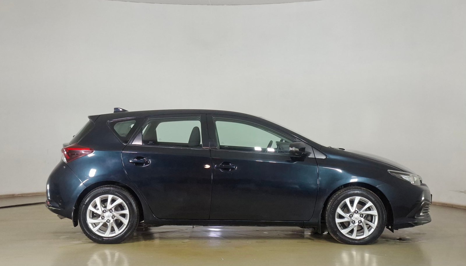 Toyota Auris 2016 - Foto 4 de 9