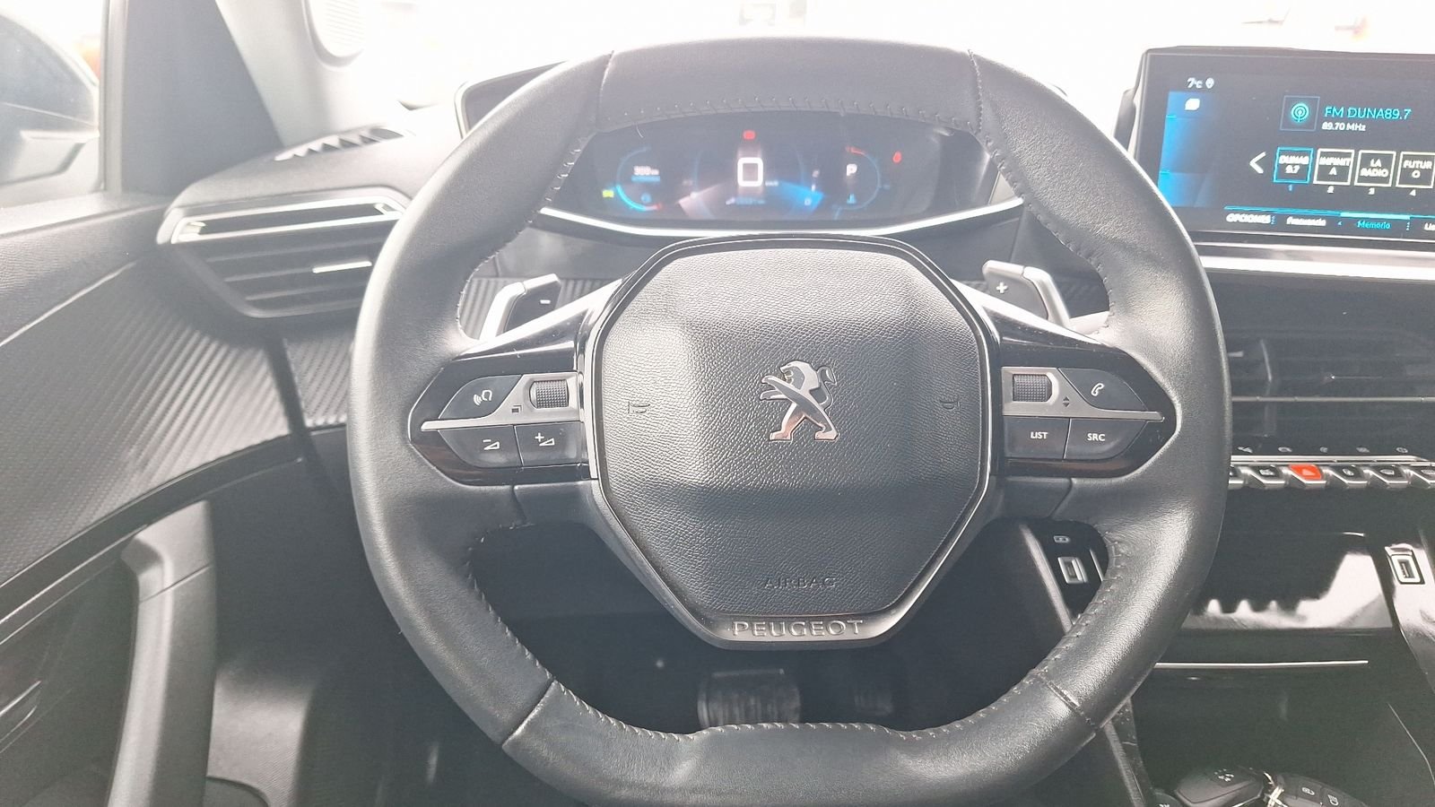 Peugeot 2008 2022 - Imagen 8 de 15