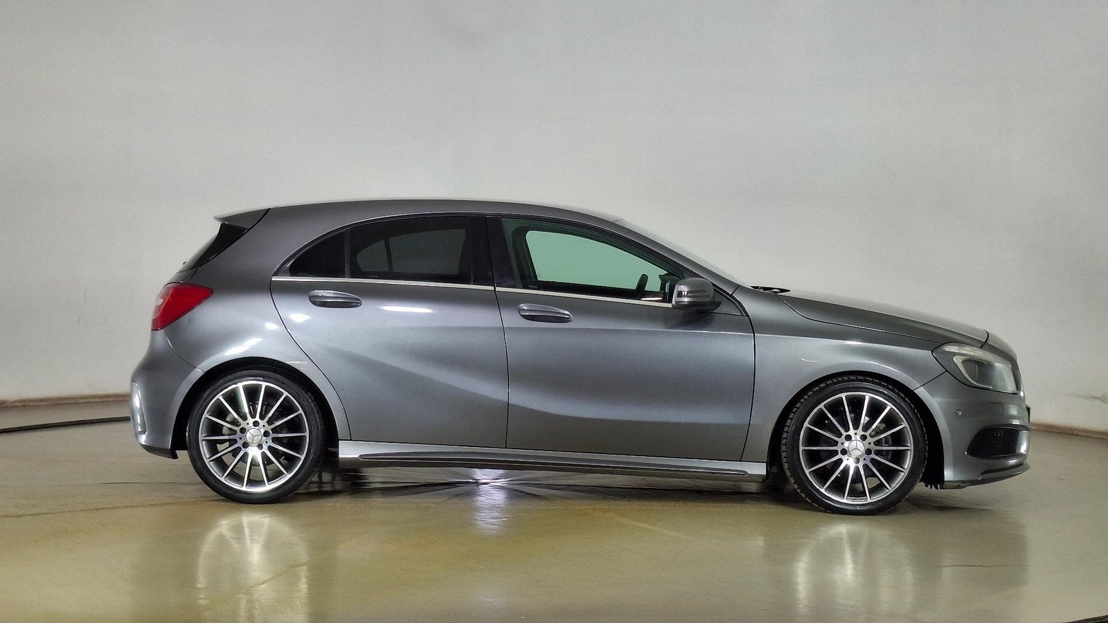 Mercedes Benz Clase A 2013 - Foto 4 de 16