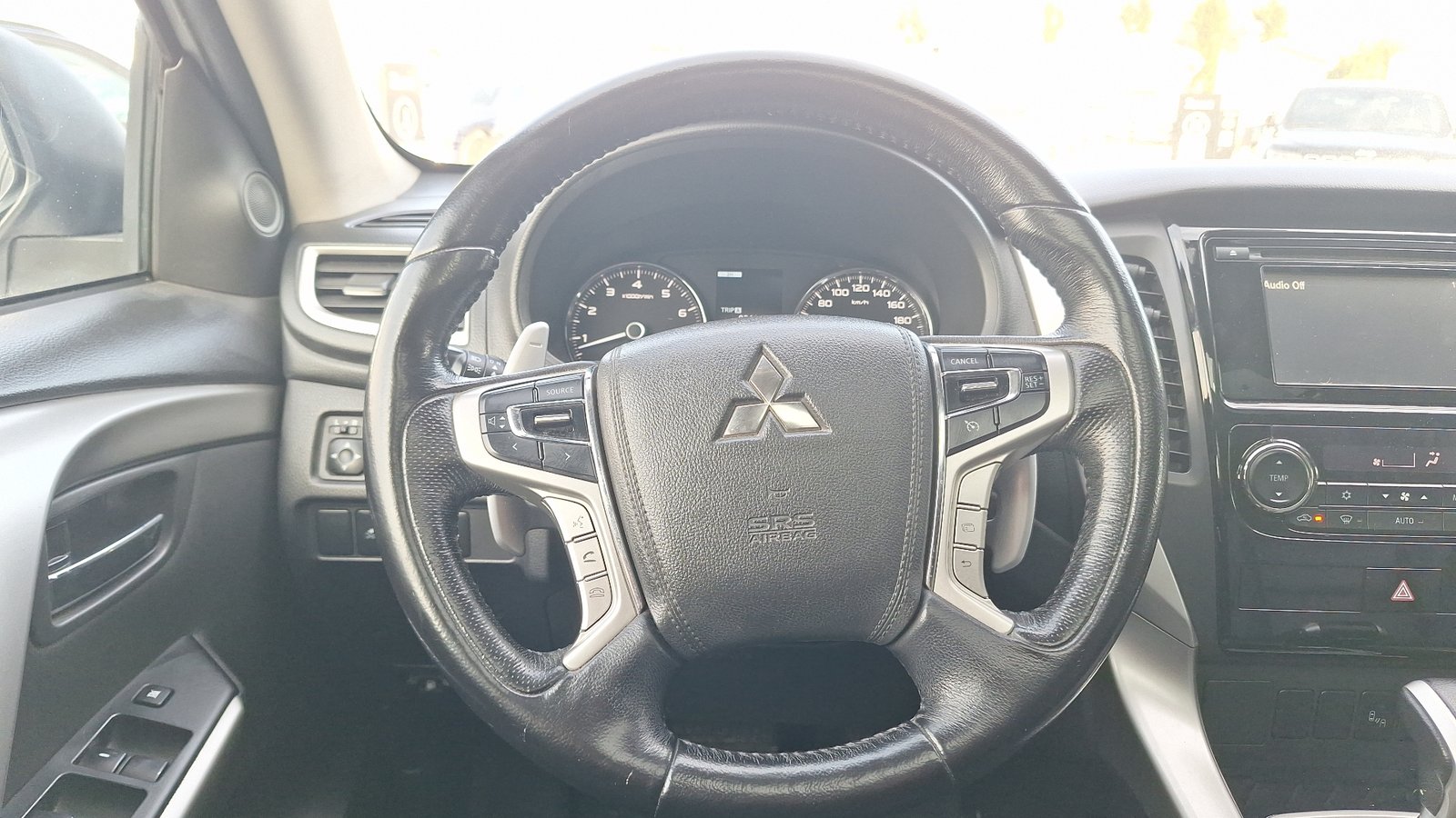 Mitsubishi Montero Sport 2017 - Imagen 8 de 17