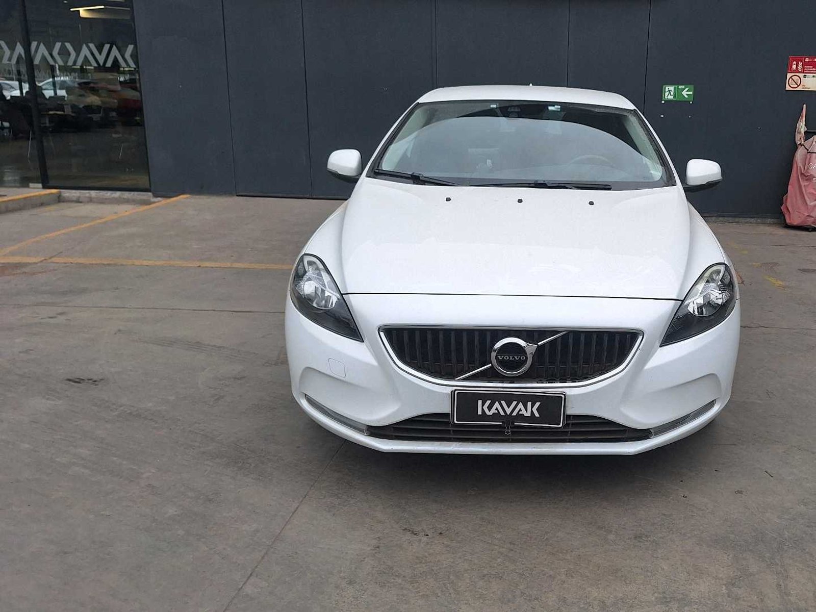 Volvo V40 2018 - Foto 2 de 4