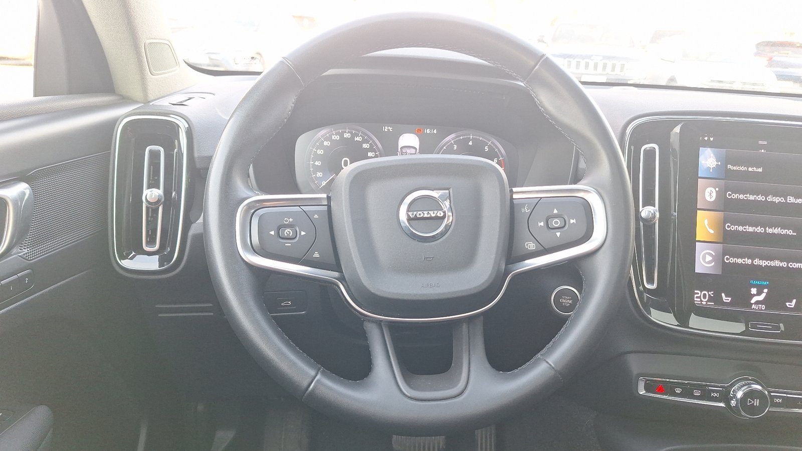 Volvo XC40 2022 - Imagen 8 de 16