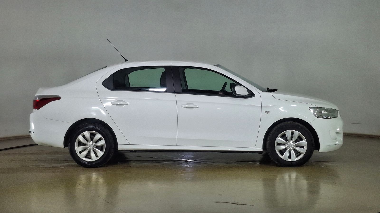 Citroën C-ElyséE 2015 - Imagen 4 de 15