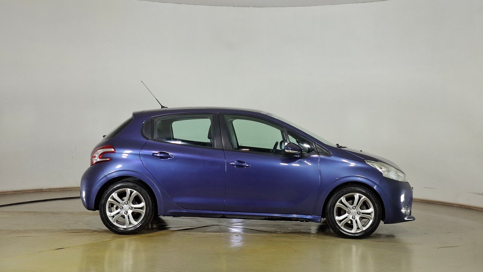 Peugeot 208 2014 - Imagen 4 de 17
