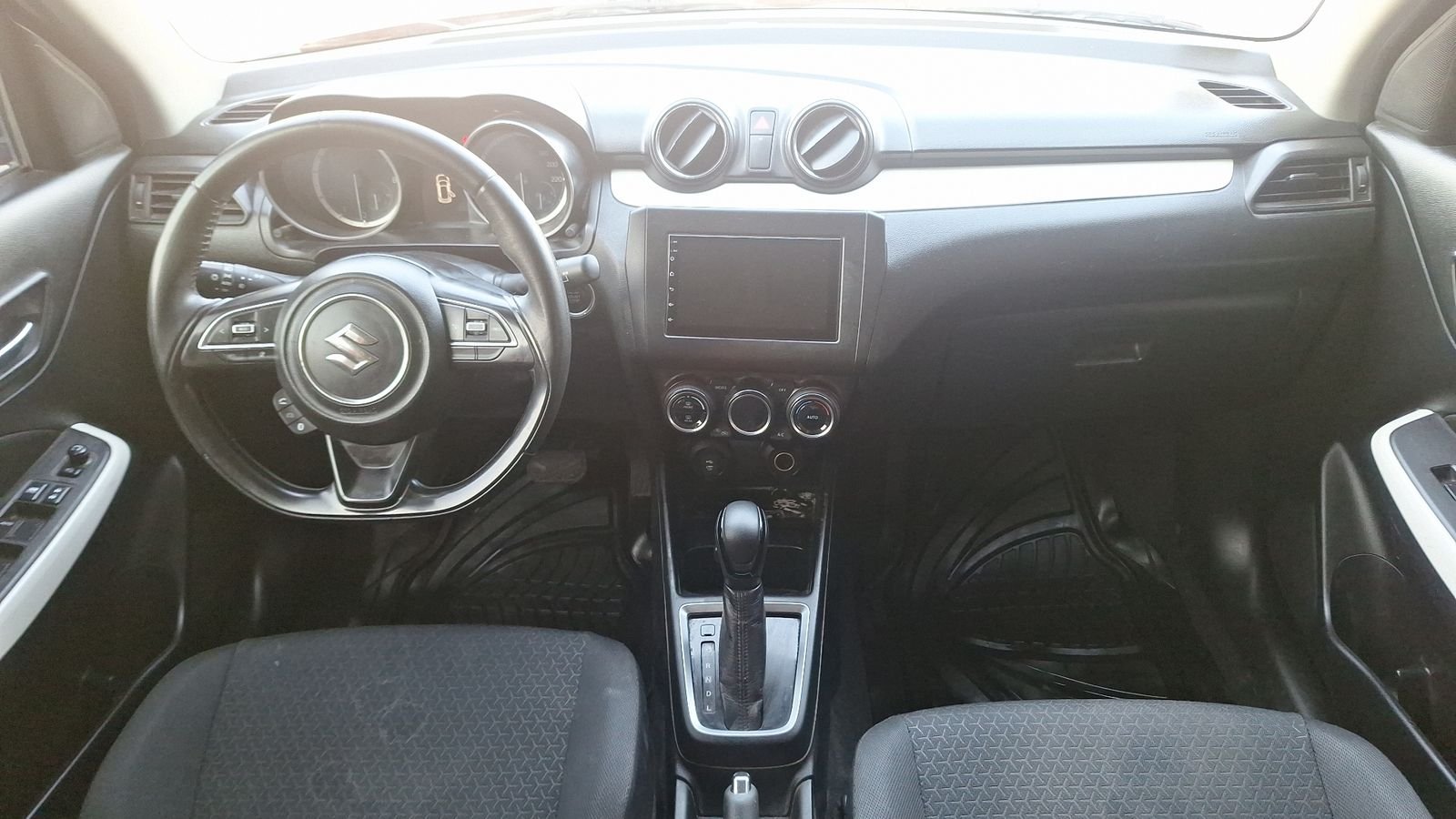 Suzuki Swift 2020 - Imagen 6 de 15