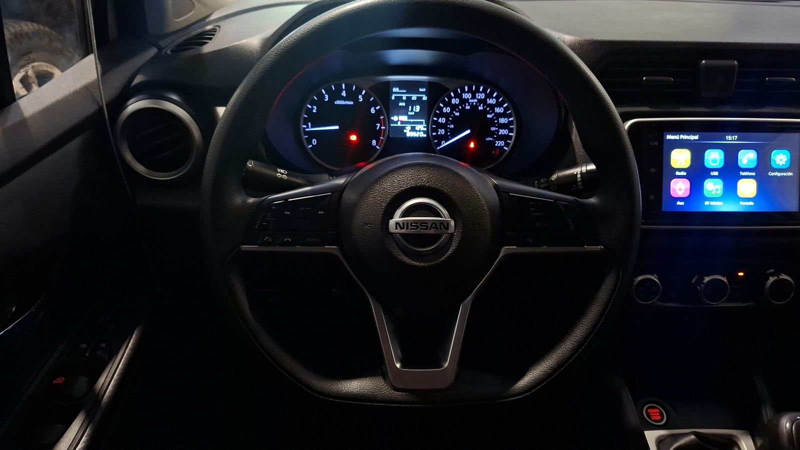 Nissan Versa 2022 - Imagen 9 de 16