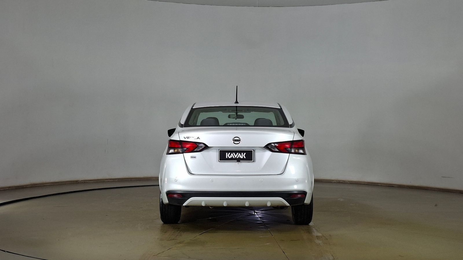 Nissan Versa 2022 - Imagen 5 de 16