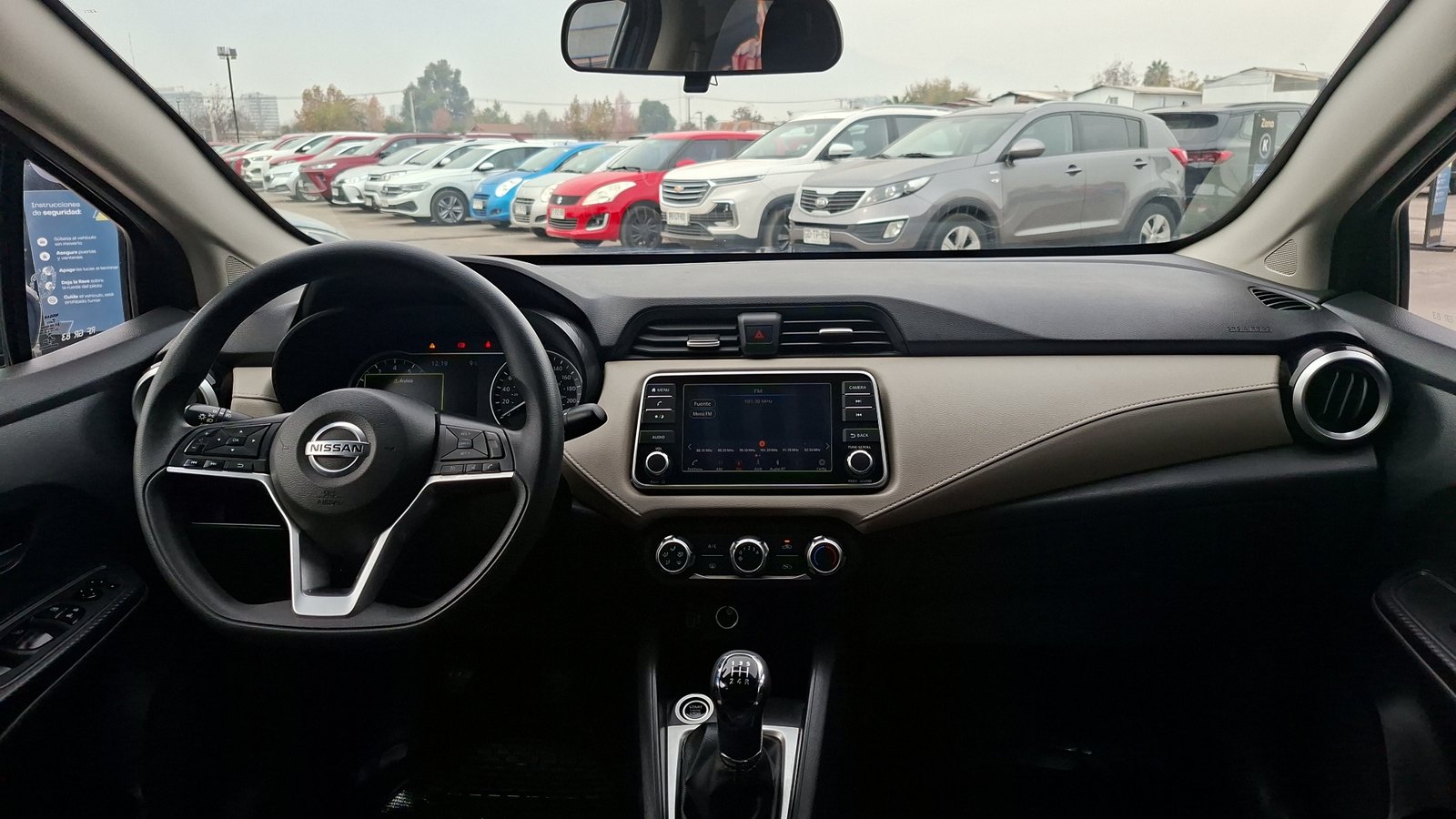 Nissan Versa 2021 - Imagen 6 de 15