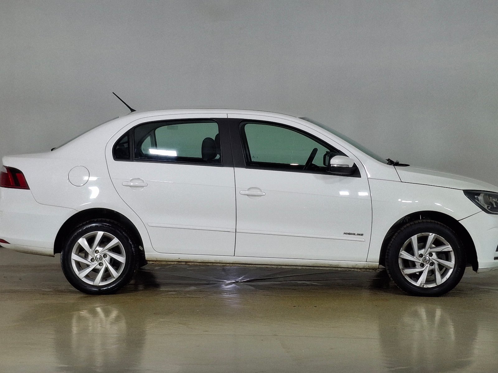 Volkswagen Voyage 2021 - Foto 4 de 15