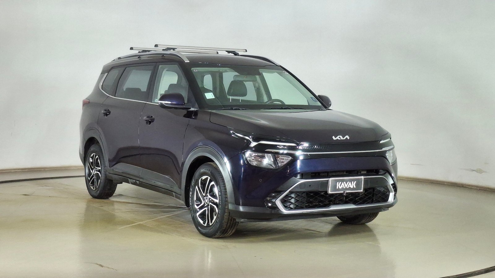 Kia Carens 2023 - Foto 3 de 17