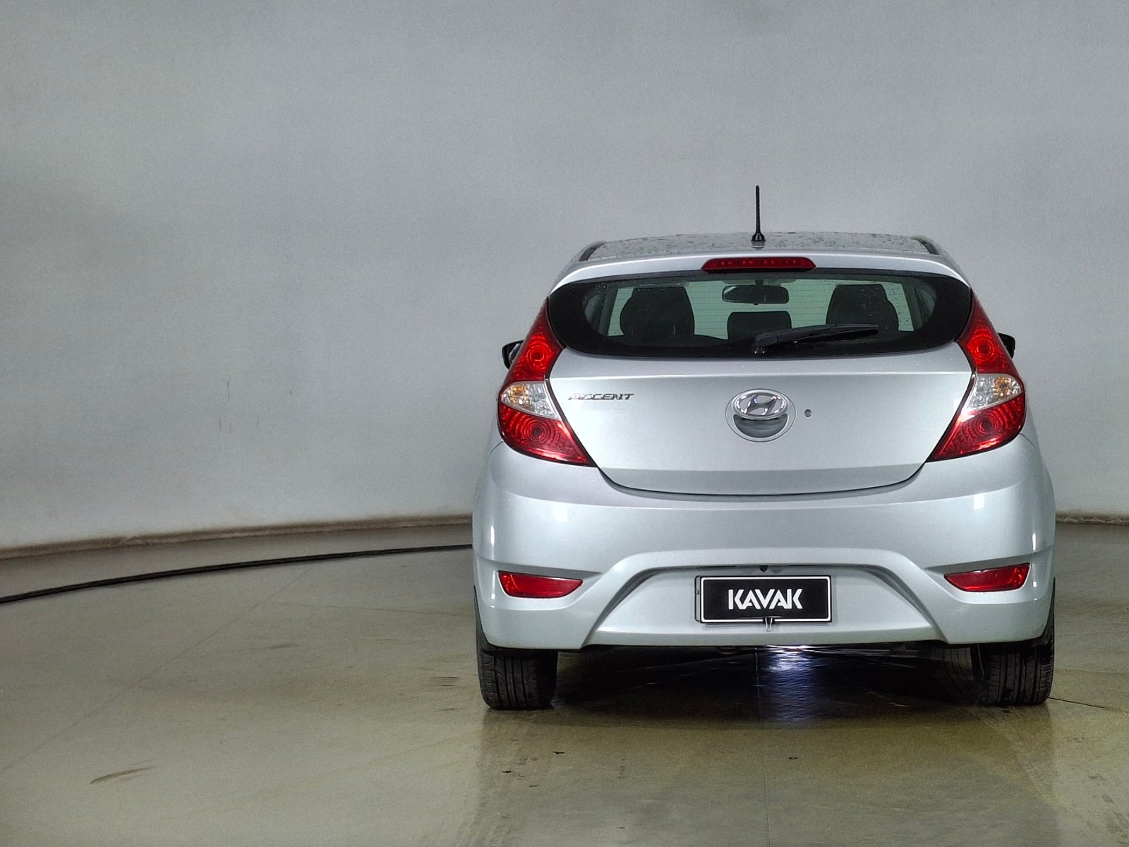 Hyundai Accent 2017 - Foto 5 de 16
