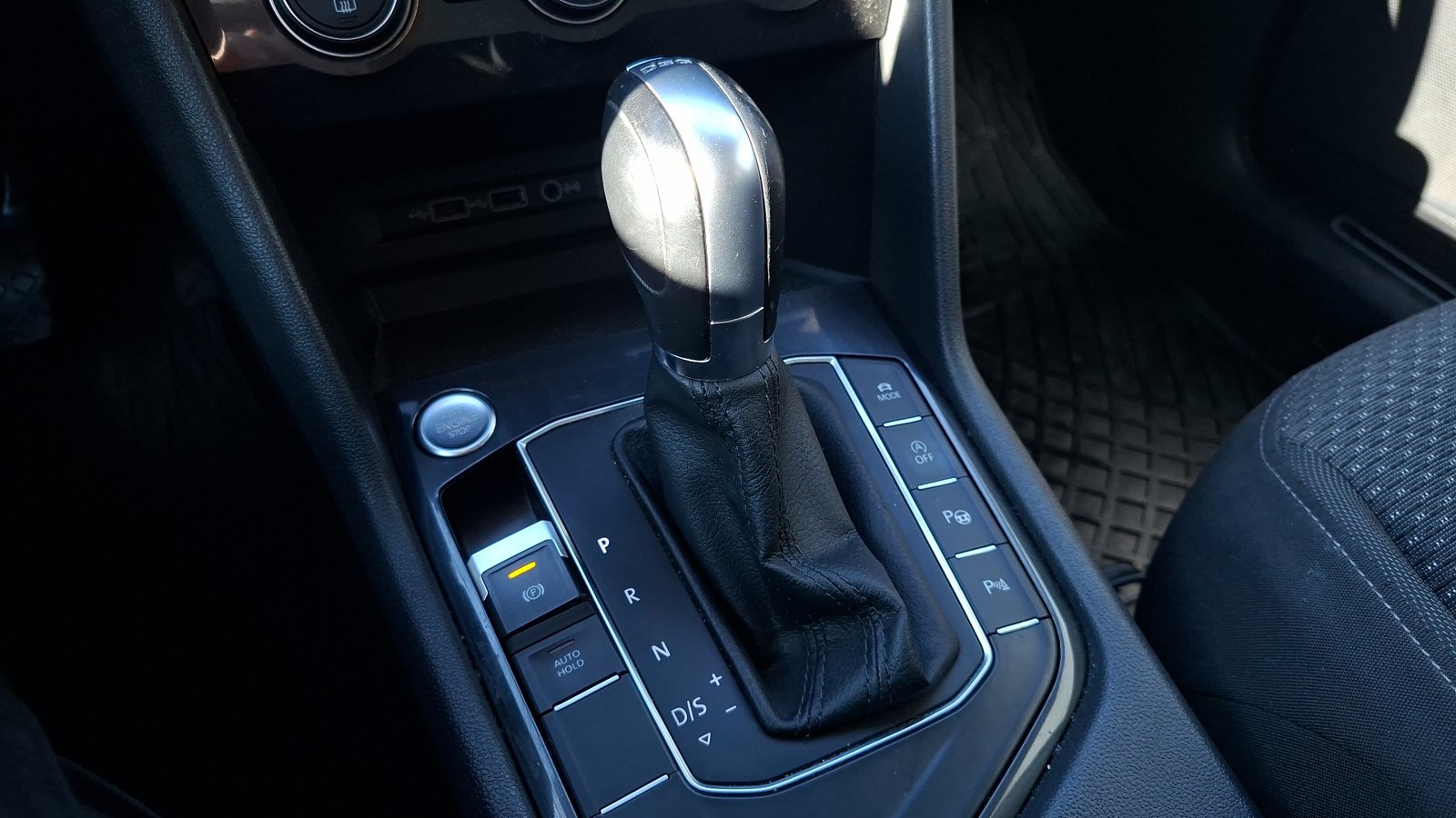Volkswagen Tiguan 2018 - Imagen 11 de 17