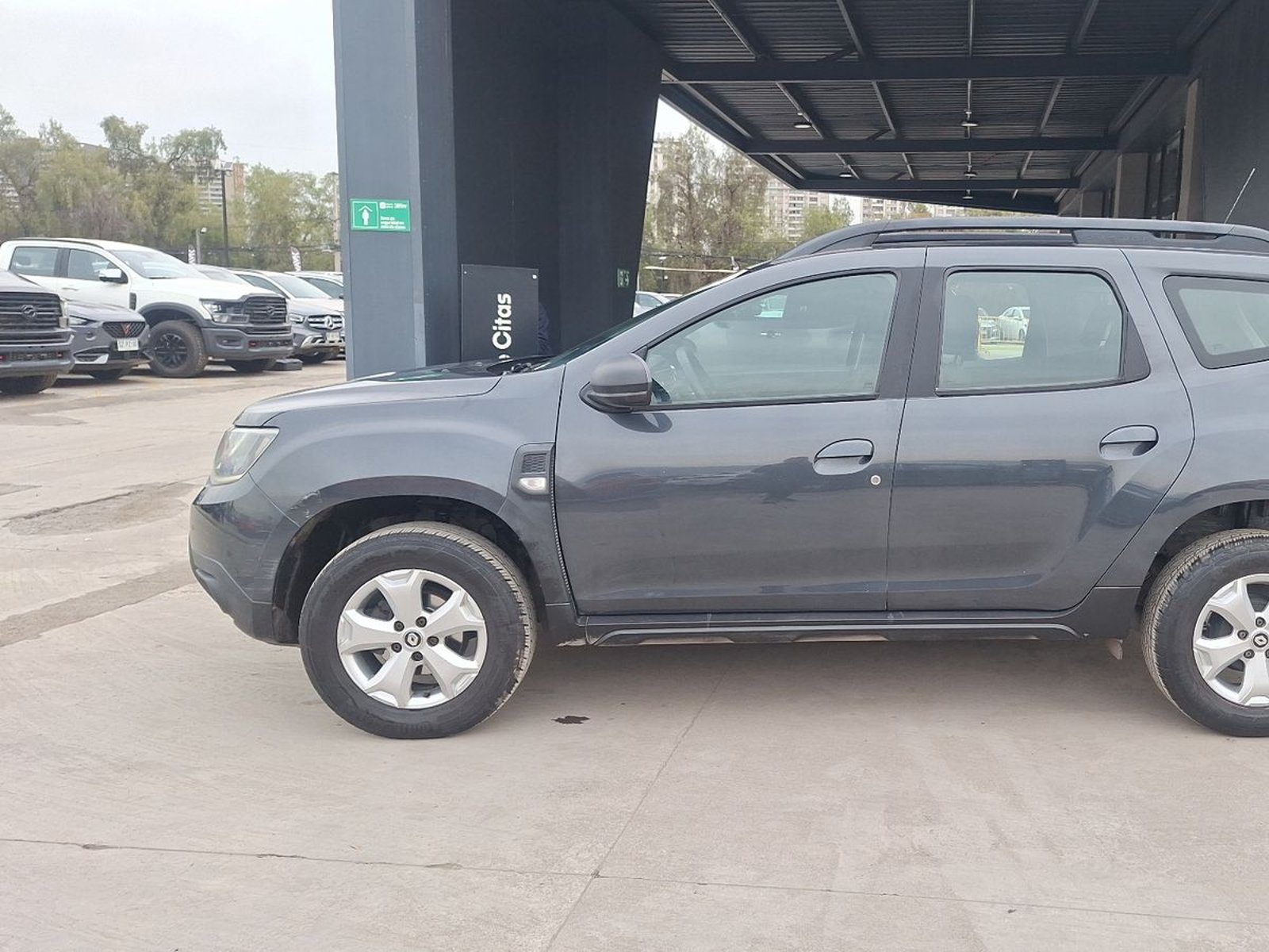 Renault Duster 2022 - Foto 2 de 15
