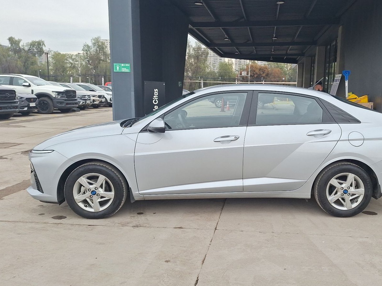 Hyundai Accent 2024 - Foto 2 de 15