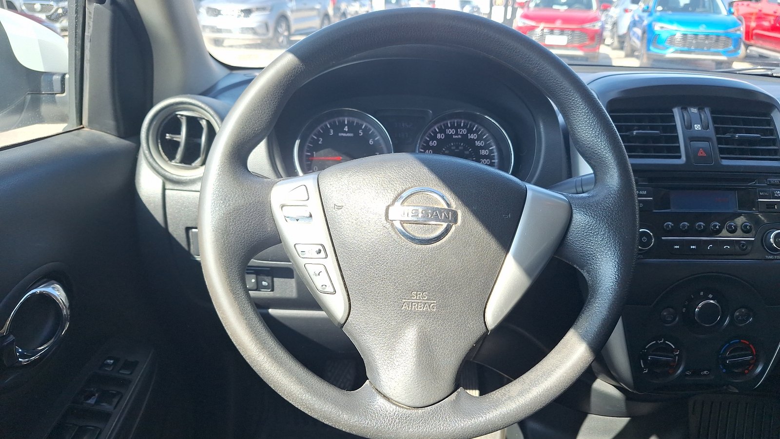Nissan Versa 2018 - Imagen 8 de 14