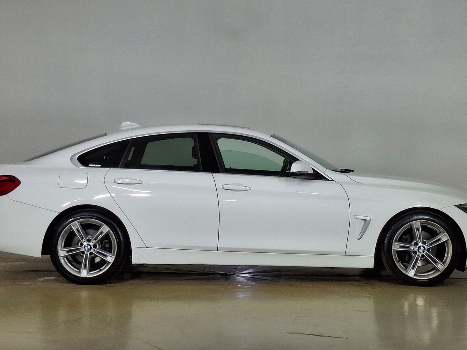 BMW Serie 4 2018 - Foto 4 de 17