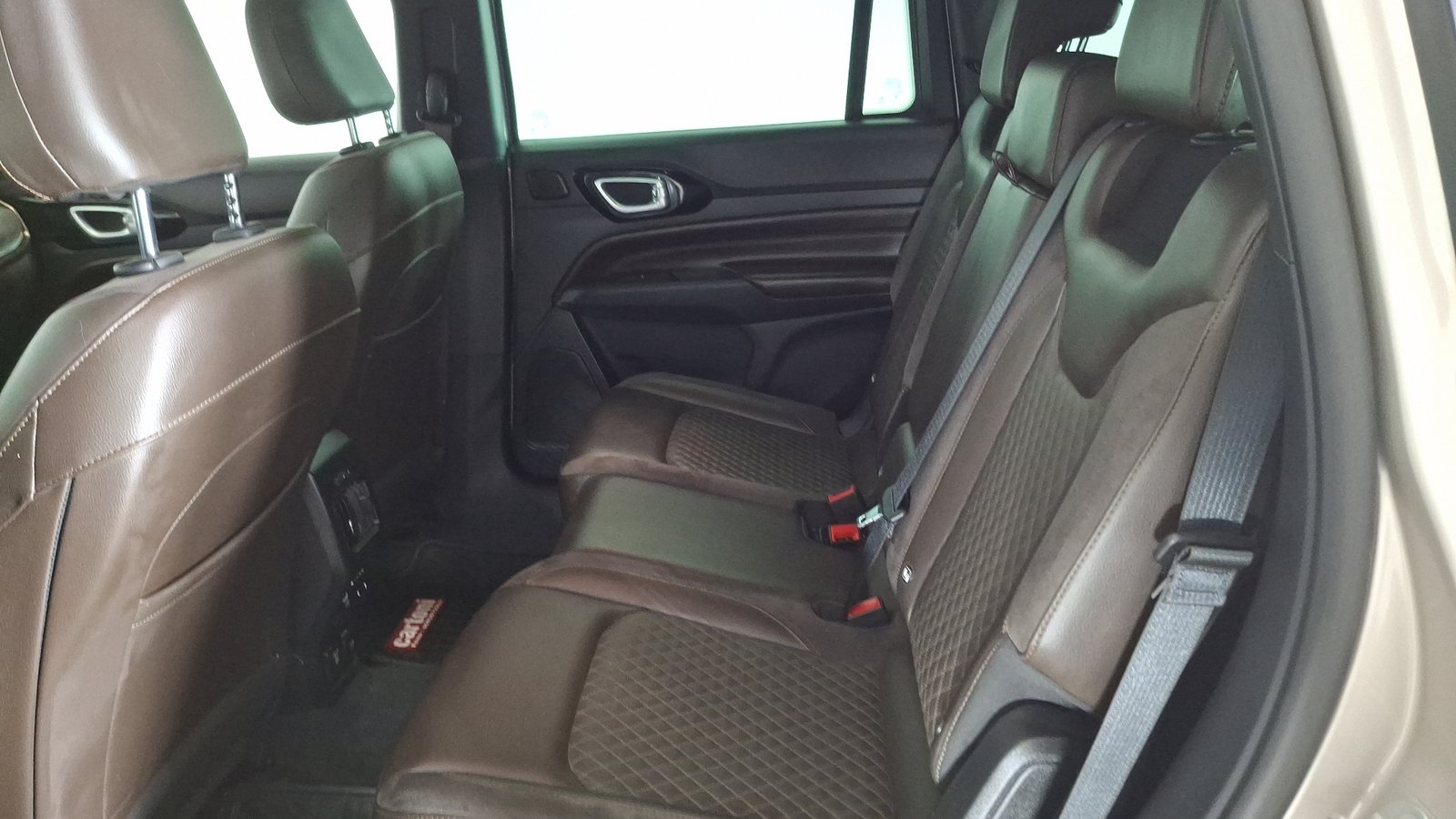 Jeep Commander 2022 - Imagen 15 de 17