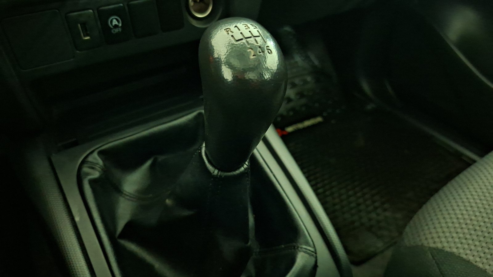 Mitsubishi L200 2024 - Imagen 12 de 16