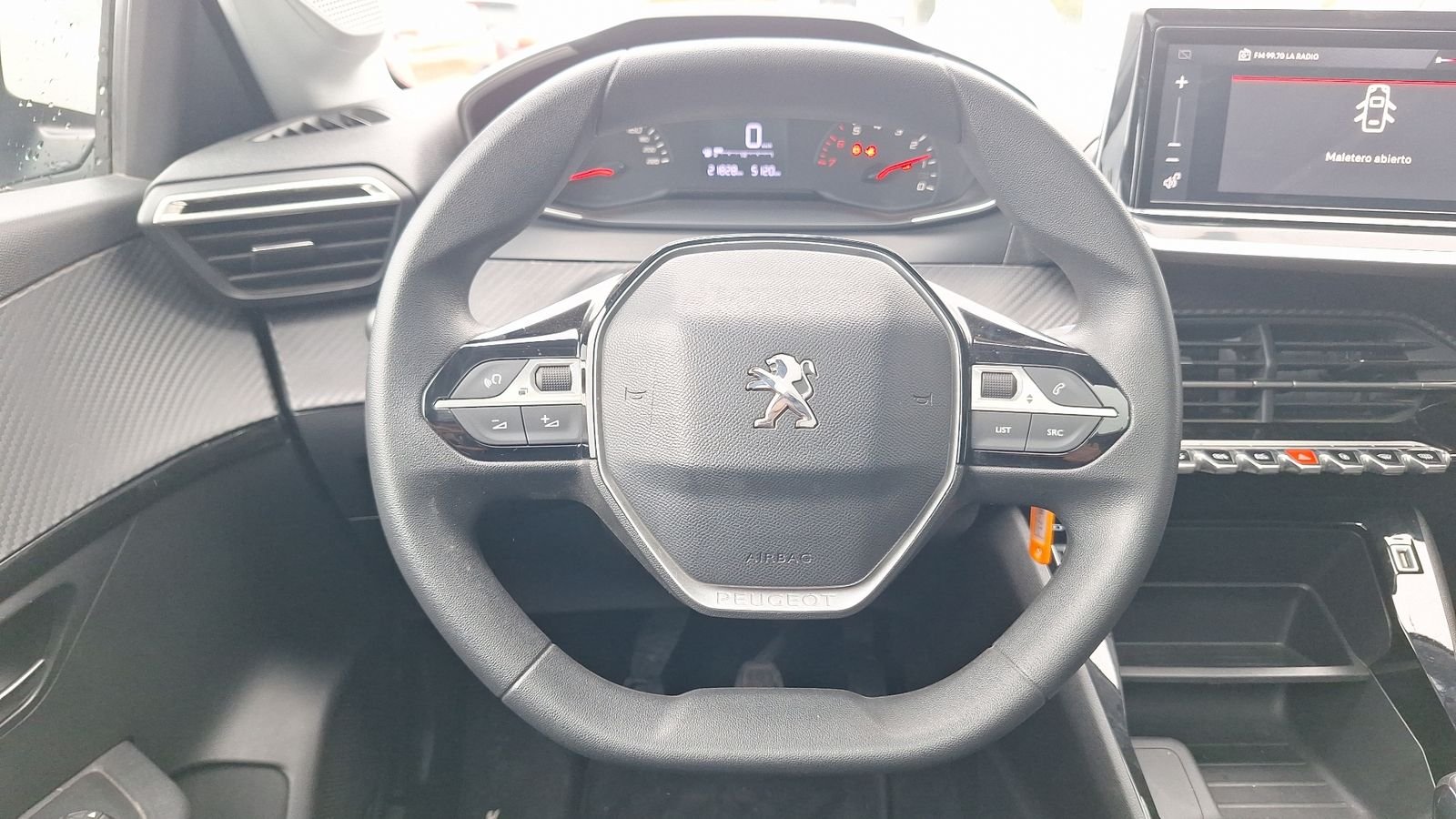 Peugeot 208 2023 - Imagen 8 de 16