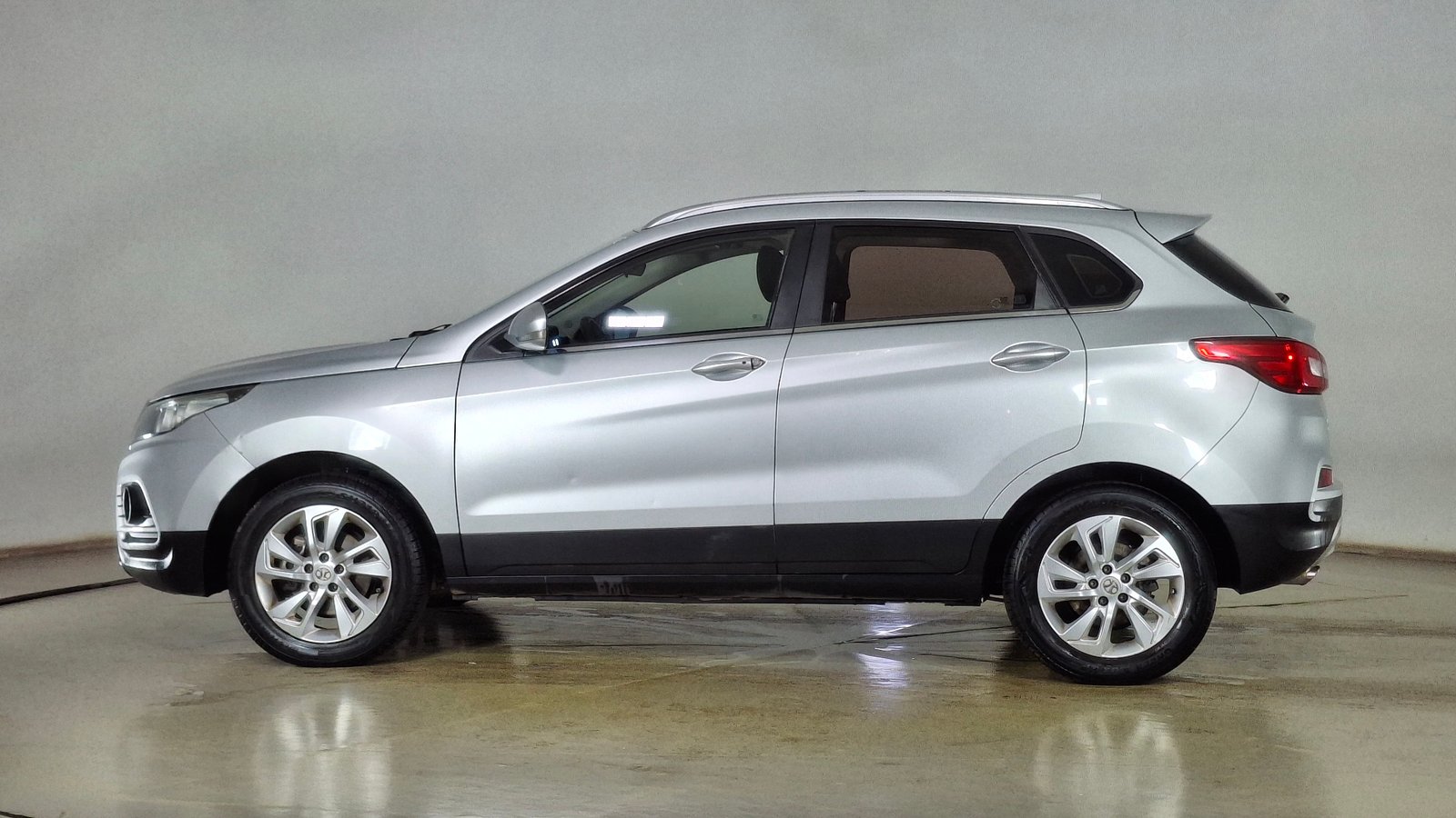 BAIC X55 2017 - Imagen 7 de 16