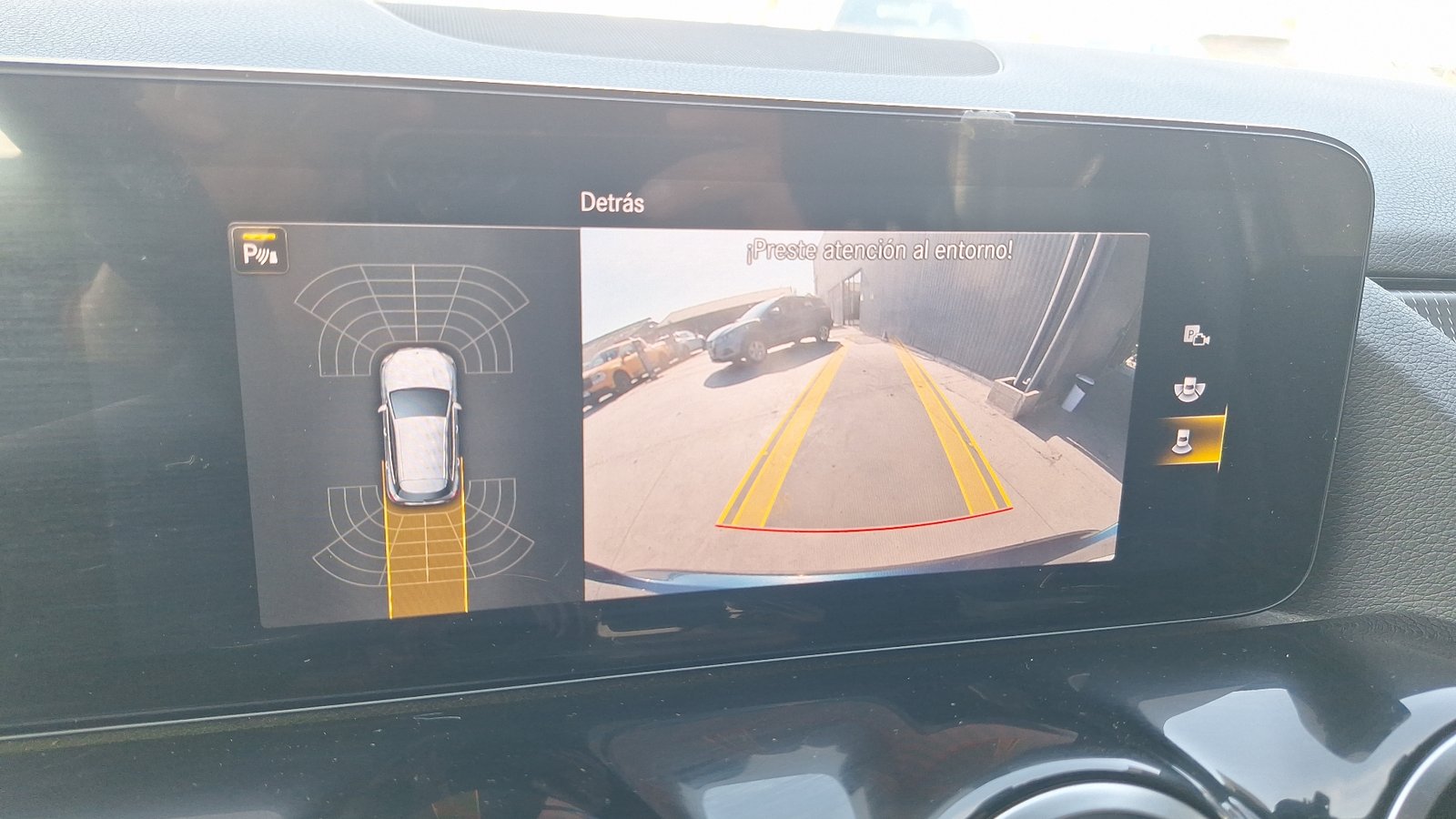 Mercedes Benz Clase GLA 2022 - Imagen 12 de 15