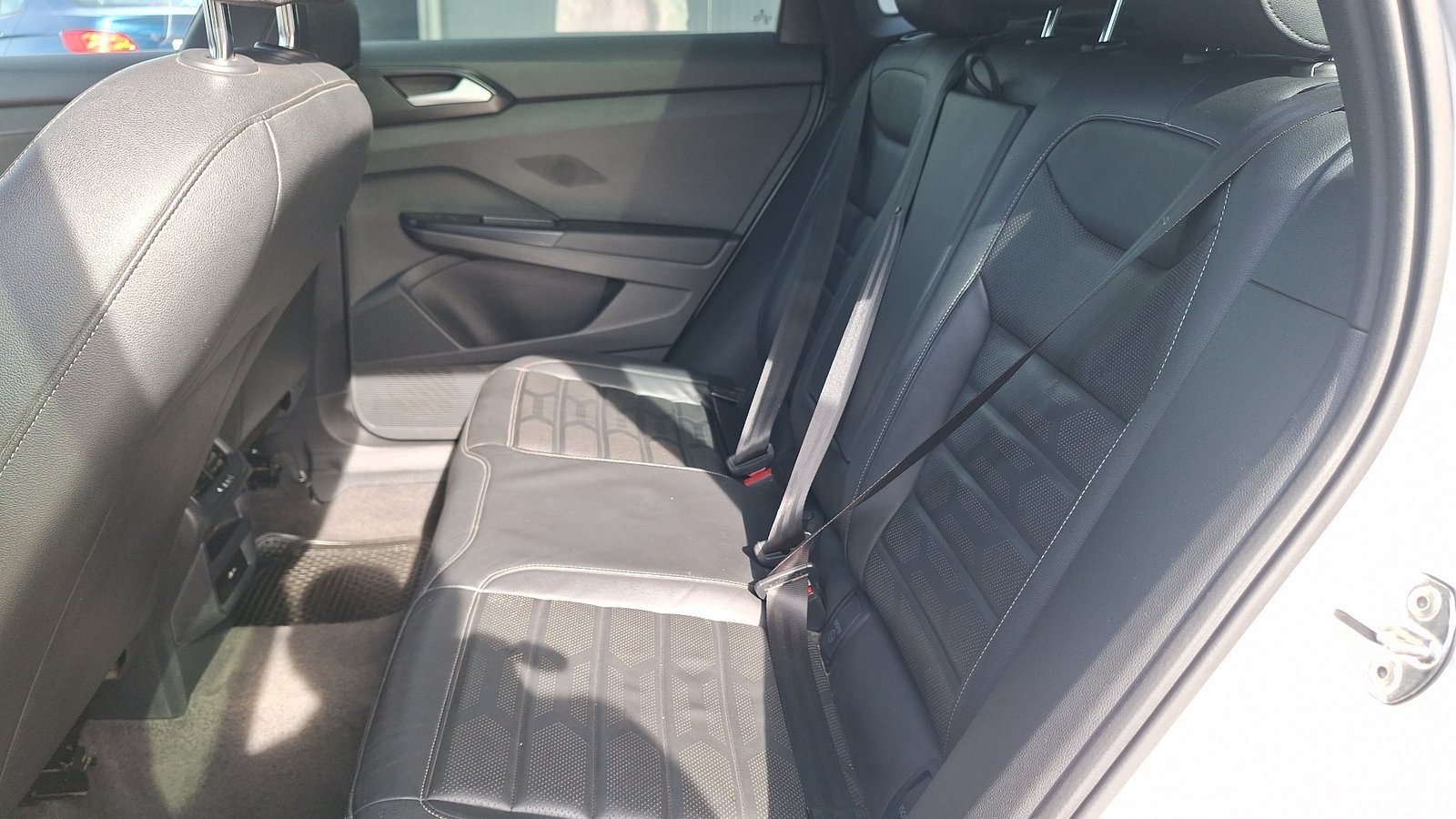 Volkswagen Taos 2022 - Imagen 14 de 16