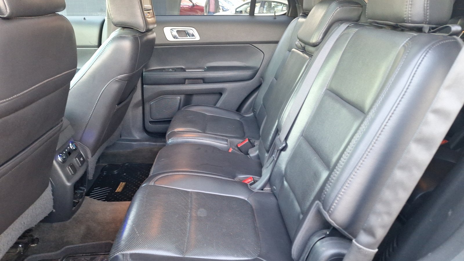 Ford Explorer 2013 - Imagen 14 de 16