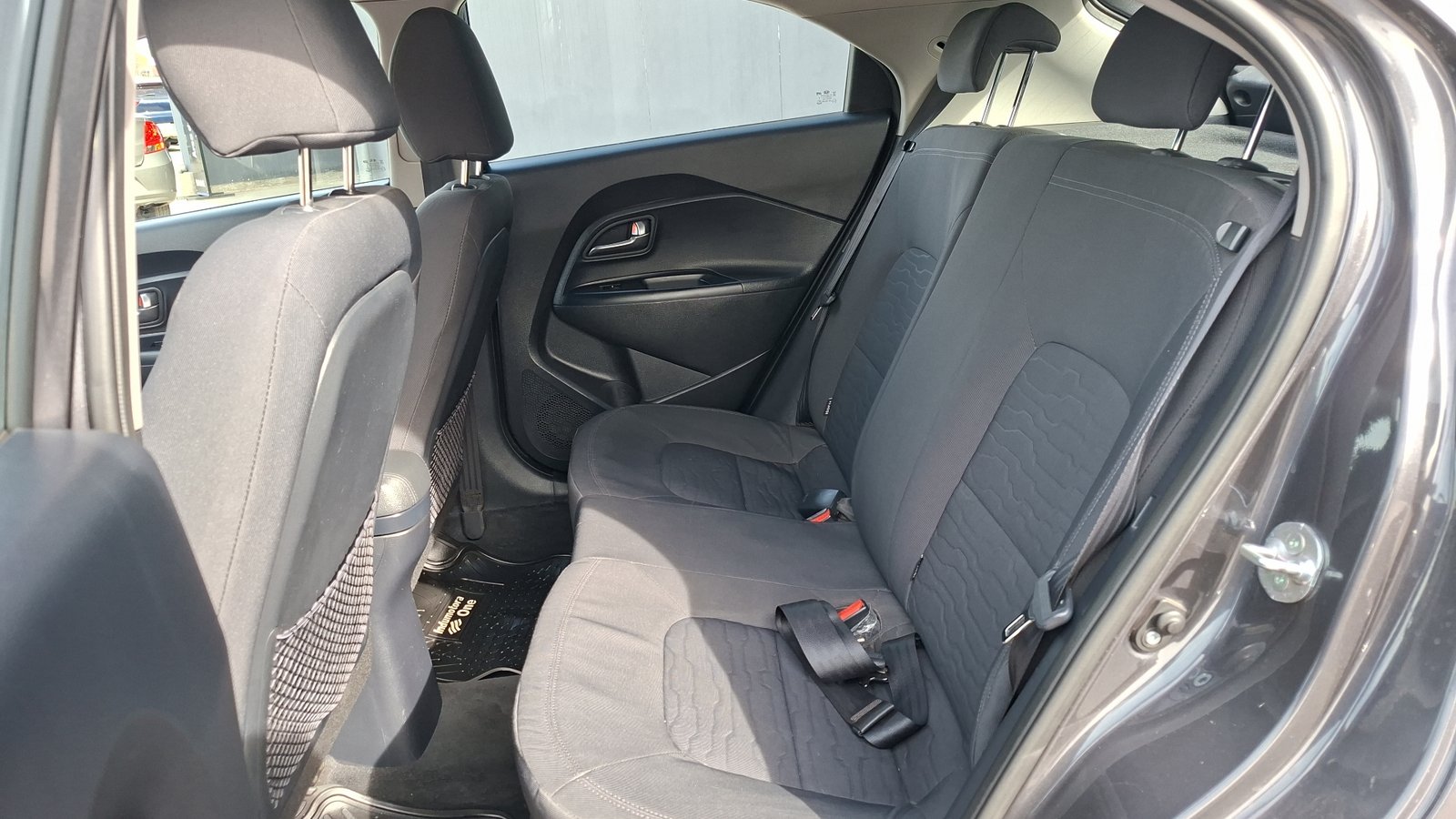 Kia RIO 5 2016 - Imagen 13 de 14