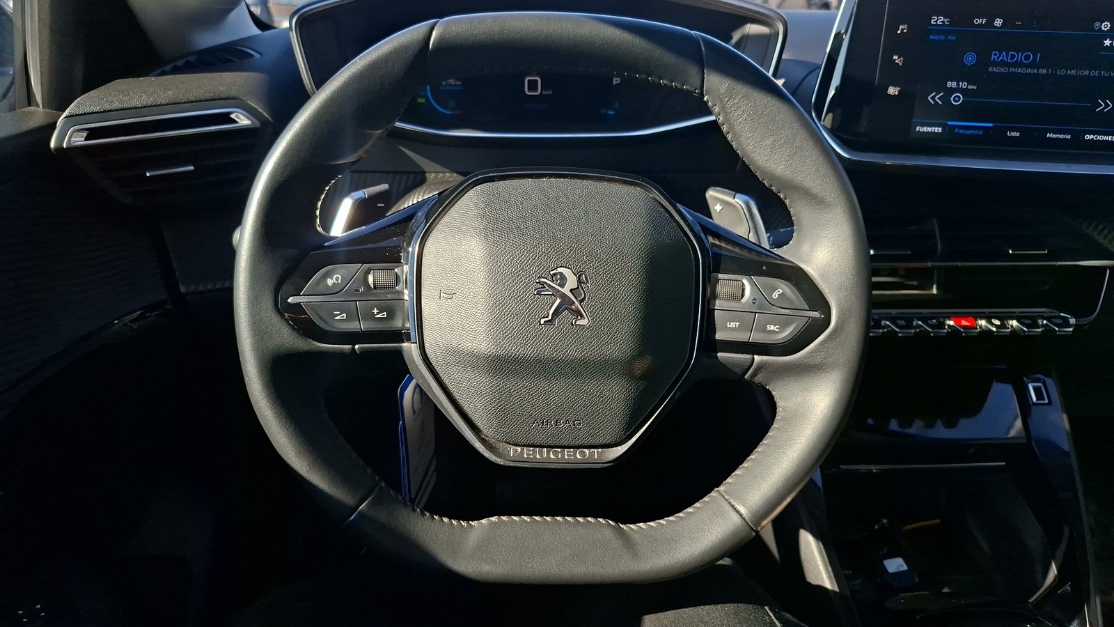 Peugeot 208 2023 - Imagen 8 de 15