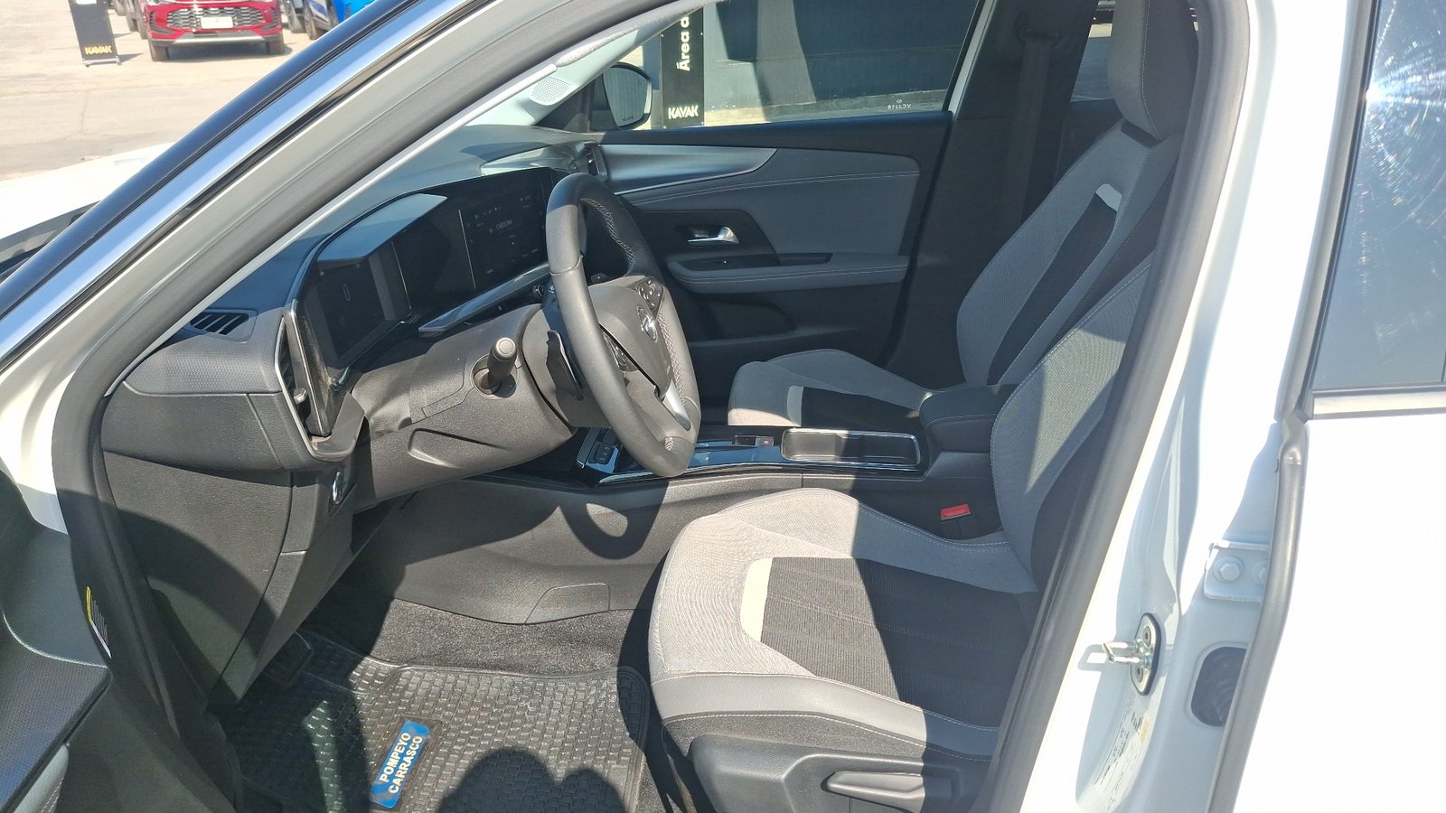 Opel Mokka 2025 - Imagen 13 de 16