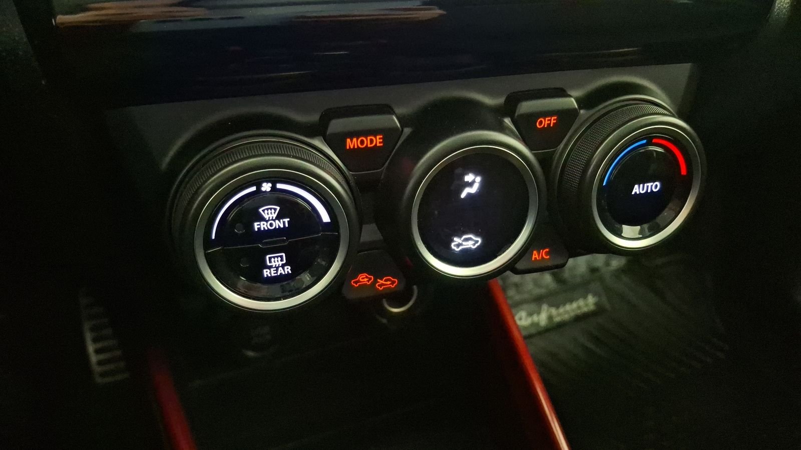 Suzuki Swift 2023 - Imagen 15 de 16
