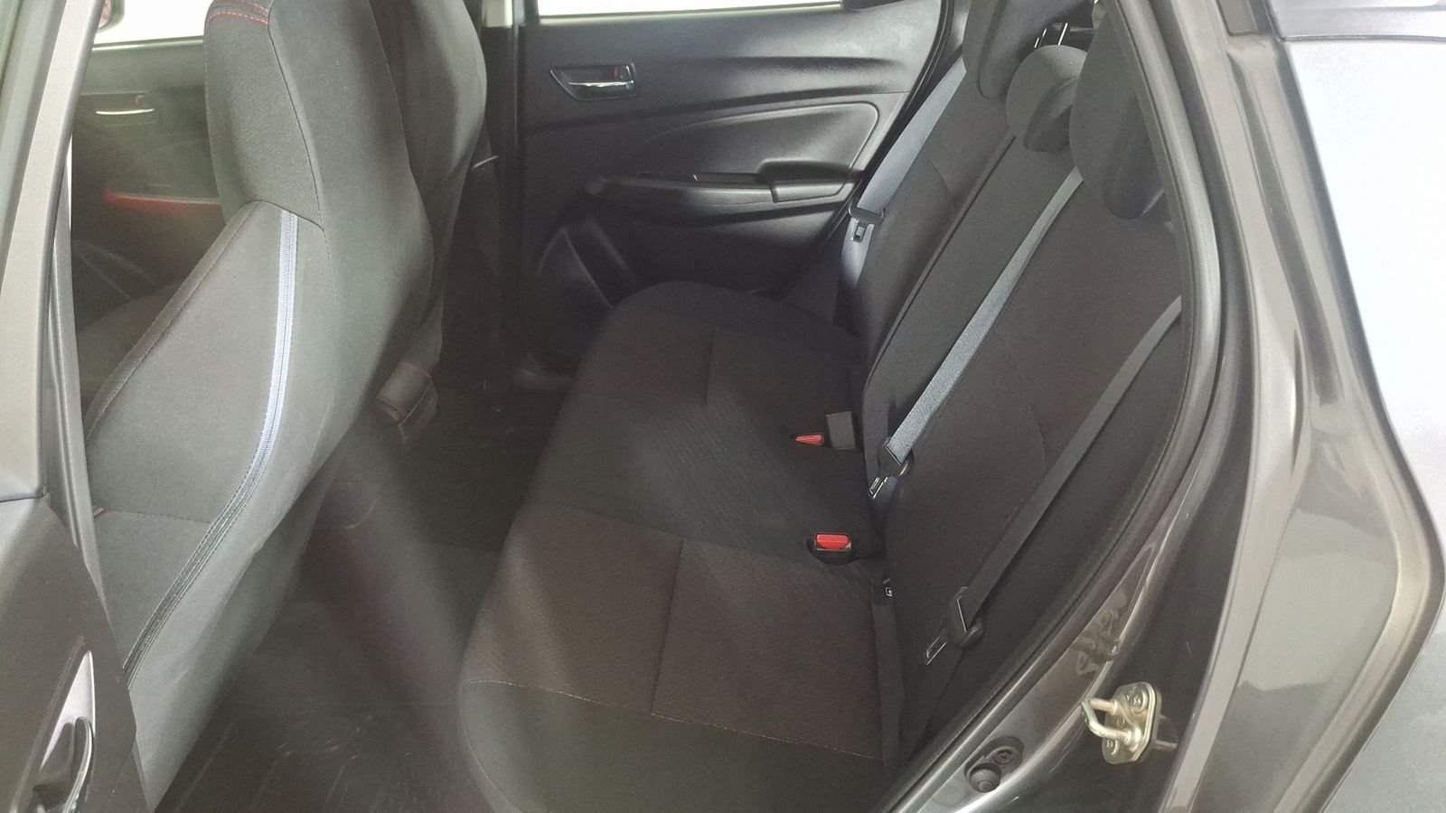 Suzuki Swift 2023 - Imagen 14 de 16