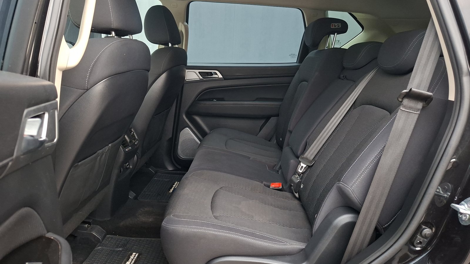 Ssangyong Rexton 2024 - Imagen 14 de 16
