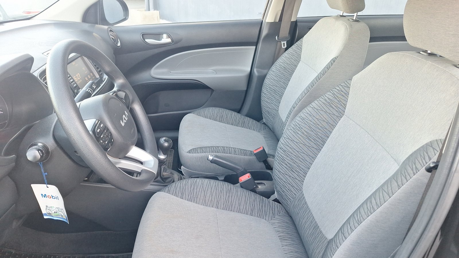 Kia Soluto 2024 - Imagen 14 de 15